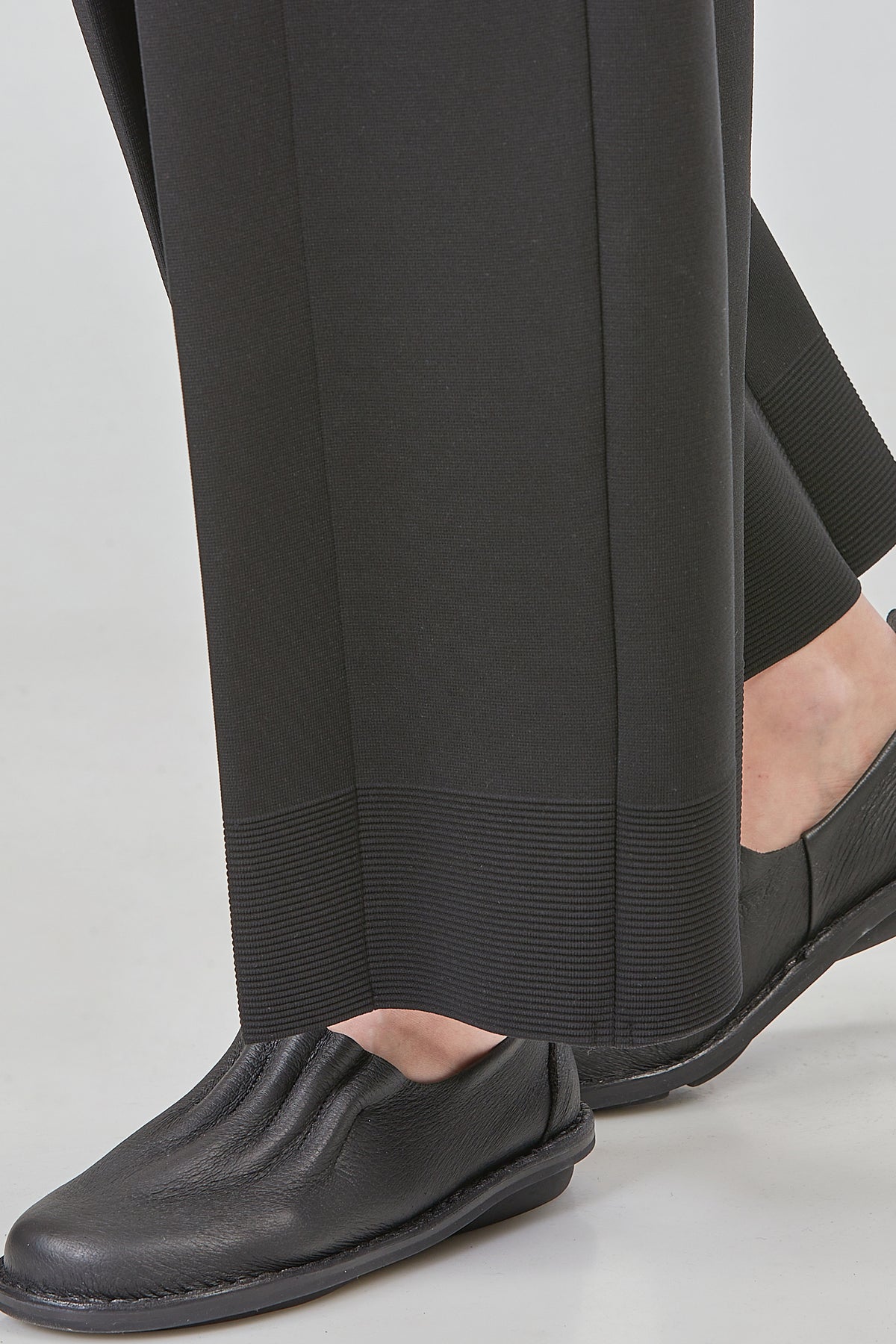 Ivo Milan Radical Fashion - pantaloni - CFCL