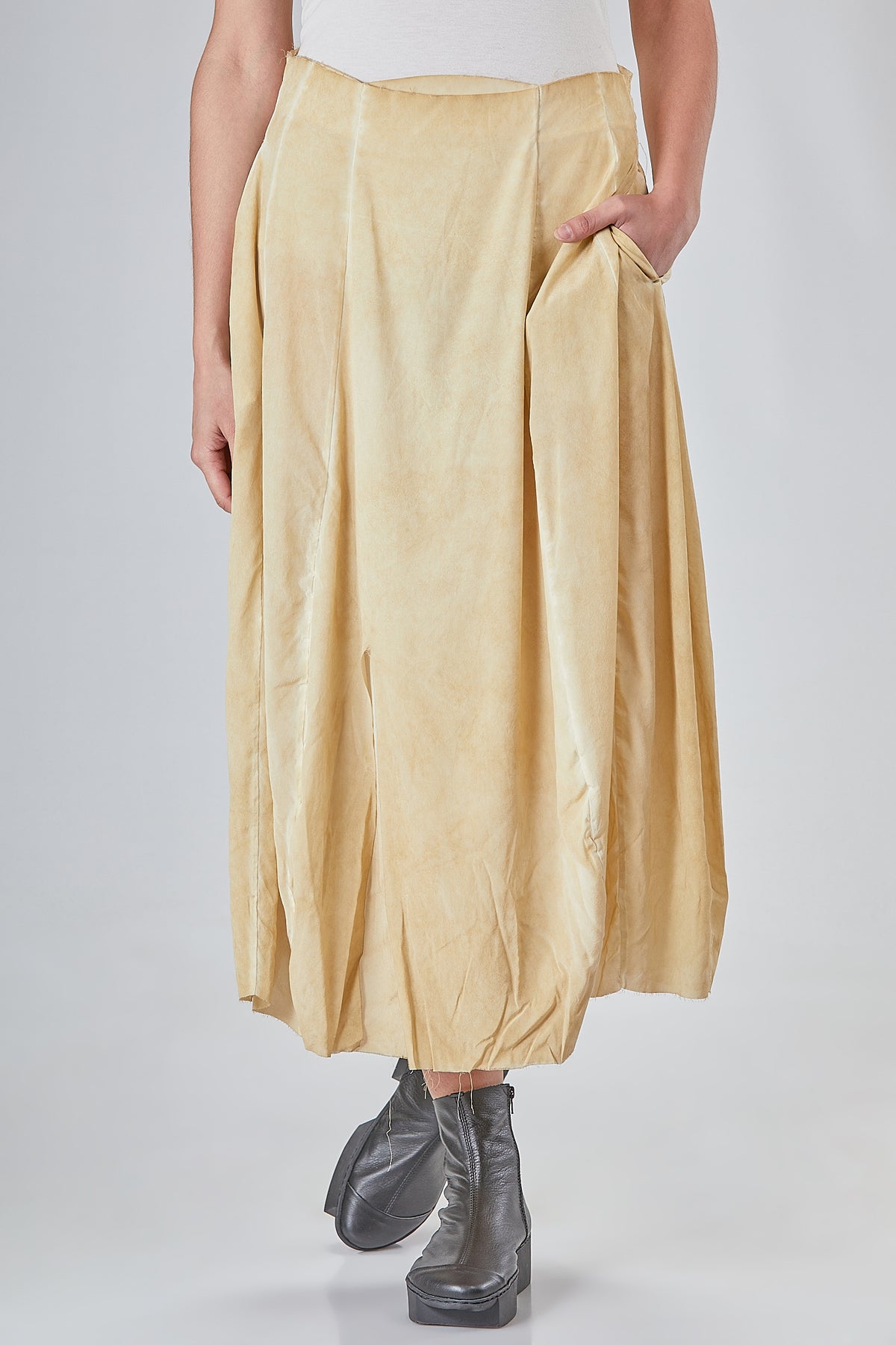 Ivo Milan Radical Fashion - gonne - RUNDHOLZ DIP