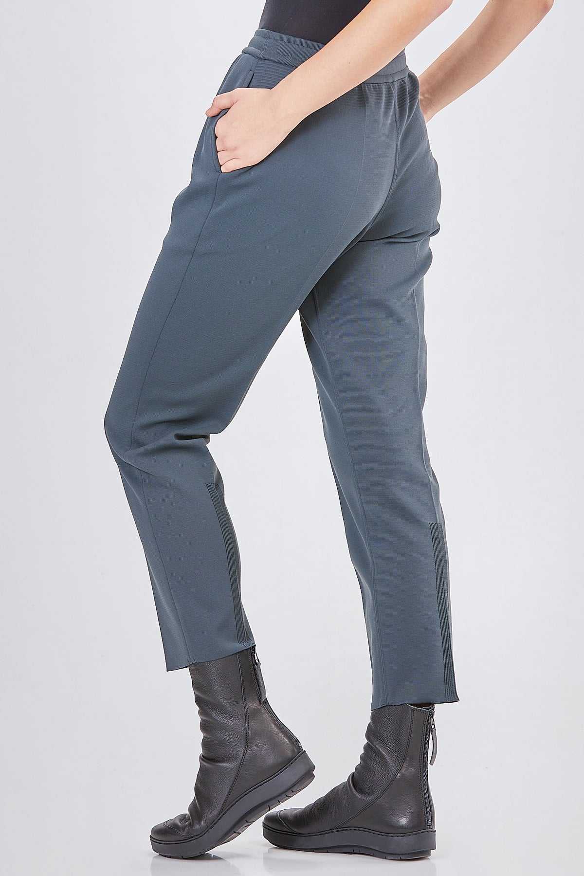 Ivo Milan Radical Fashion - pantaloni - CFCL