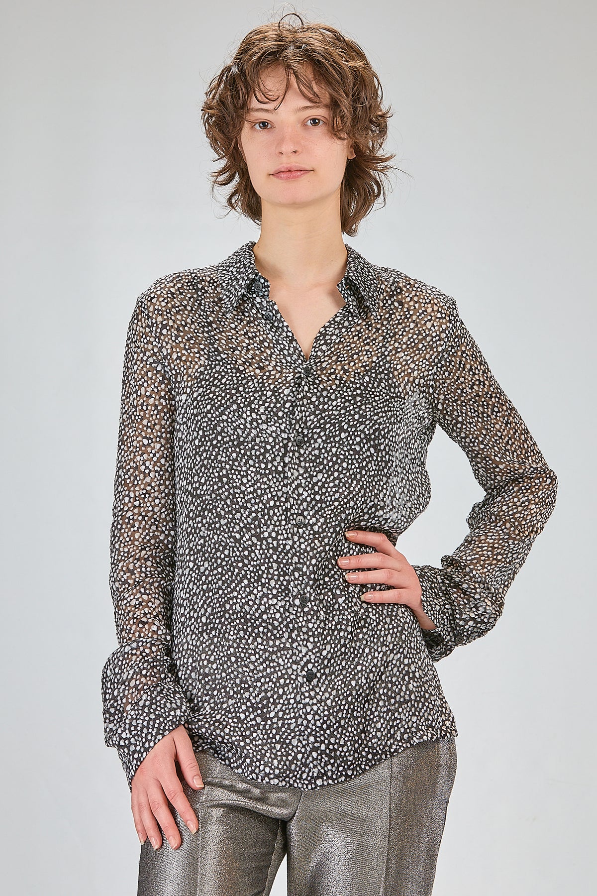 http://localhost:8180/imgBeestore/31716-1 A.jpg