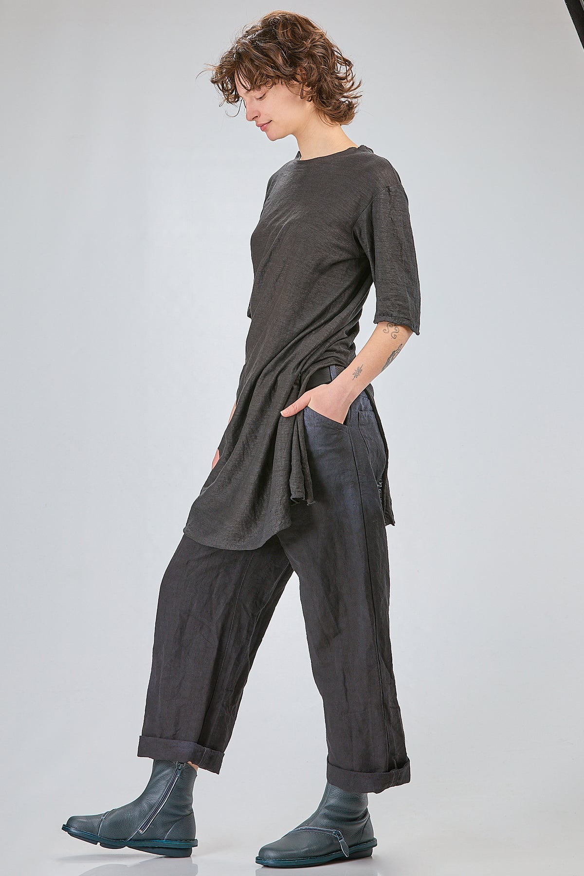 http://localhost:8180/imgBeestore/31591-1 A.jpg