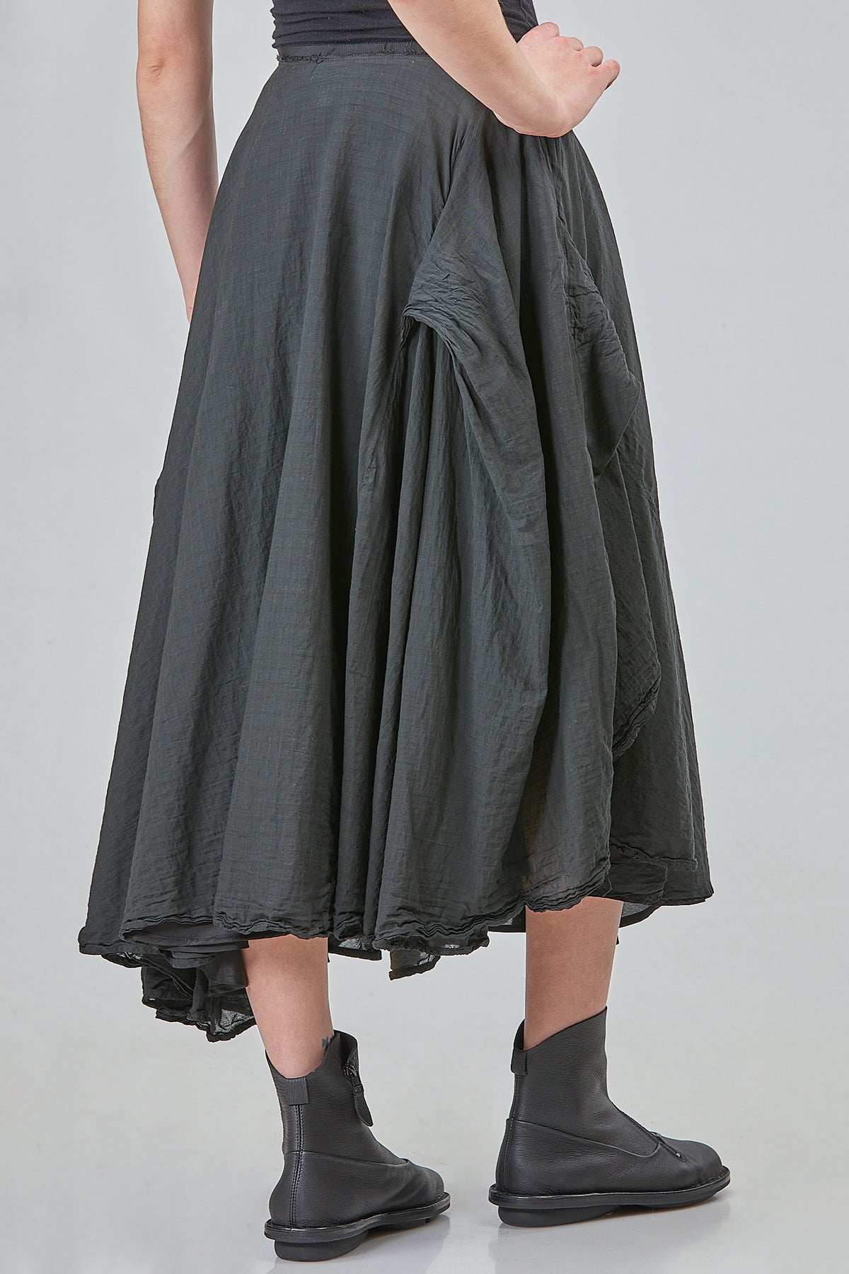 Ivo Milan Radical Fashion - gonne - MARC LE BIHAN