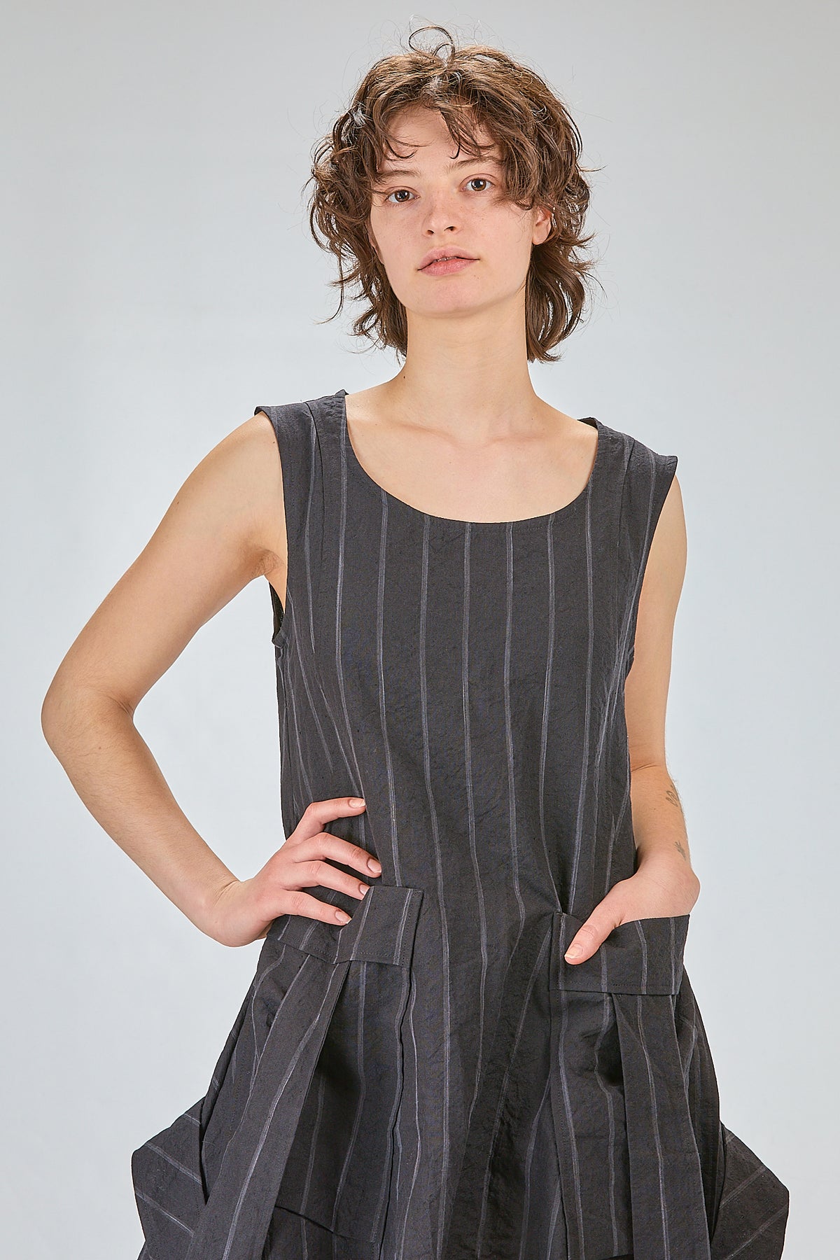 http://localhost:8180/imgBeestore/31783-1 A.jpg