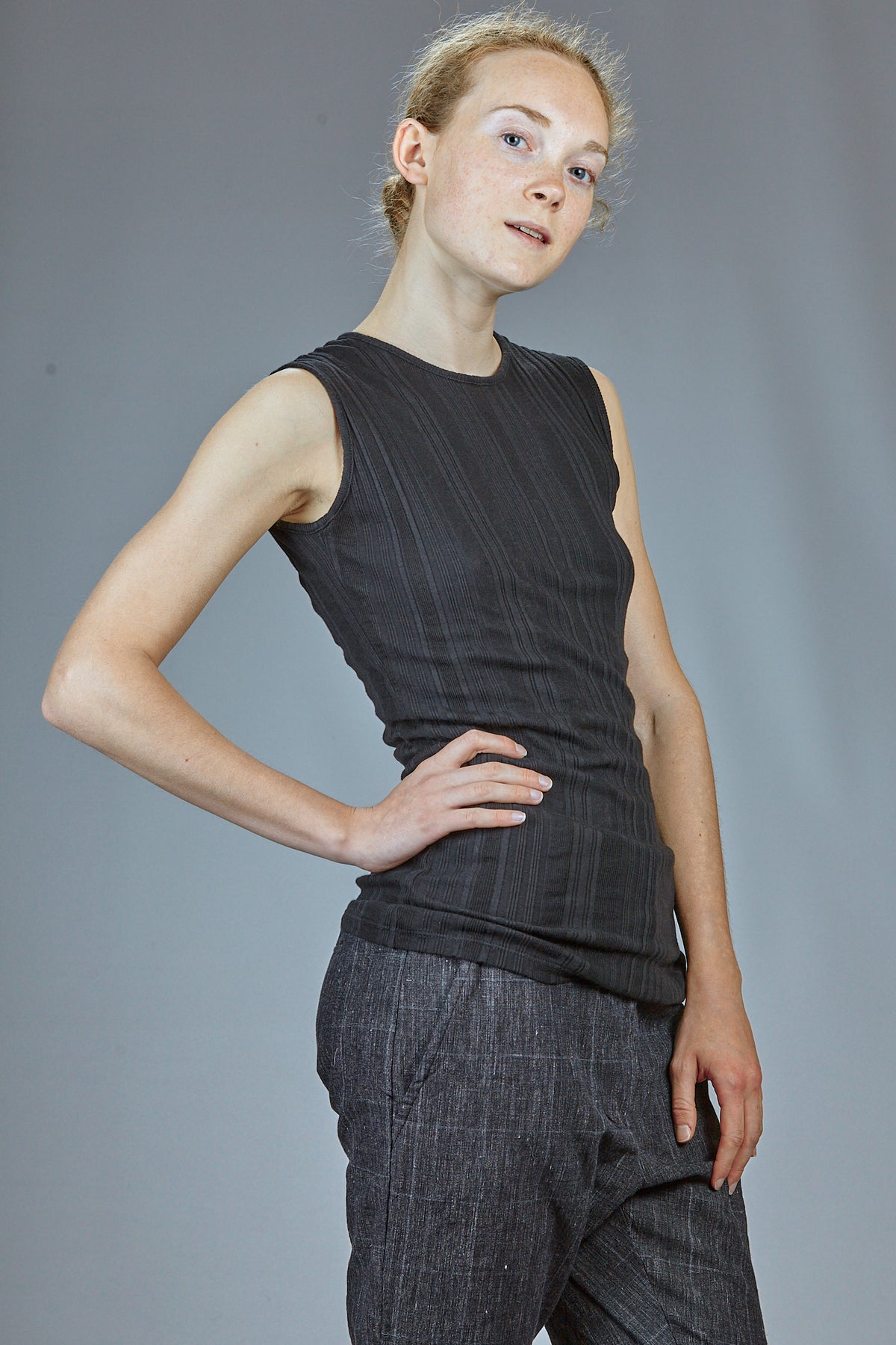 Ivo Milan Radical Fashion - top - AEQUAMENTE