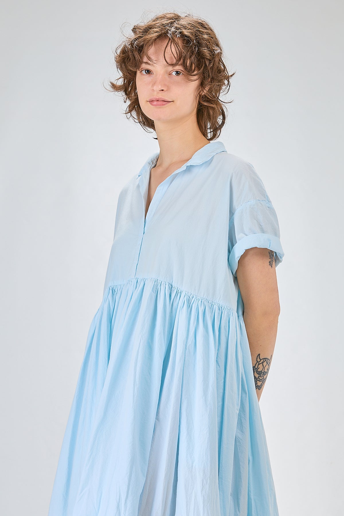 http://localhost:8180/imgBeestore/31740-1 A.jpg