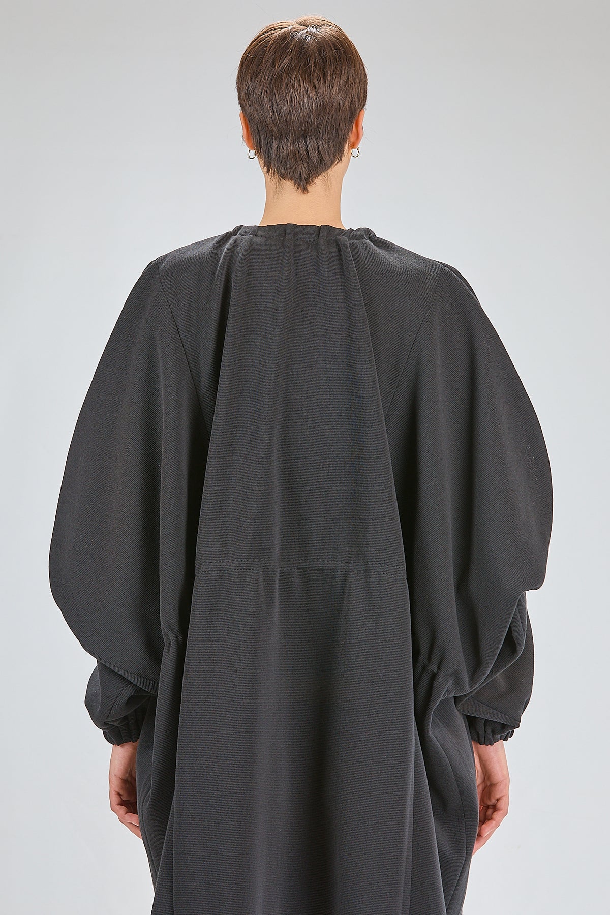 http://localhost:8180/imgBeestore/31659-1 A.jpg