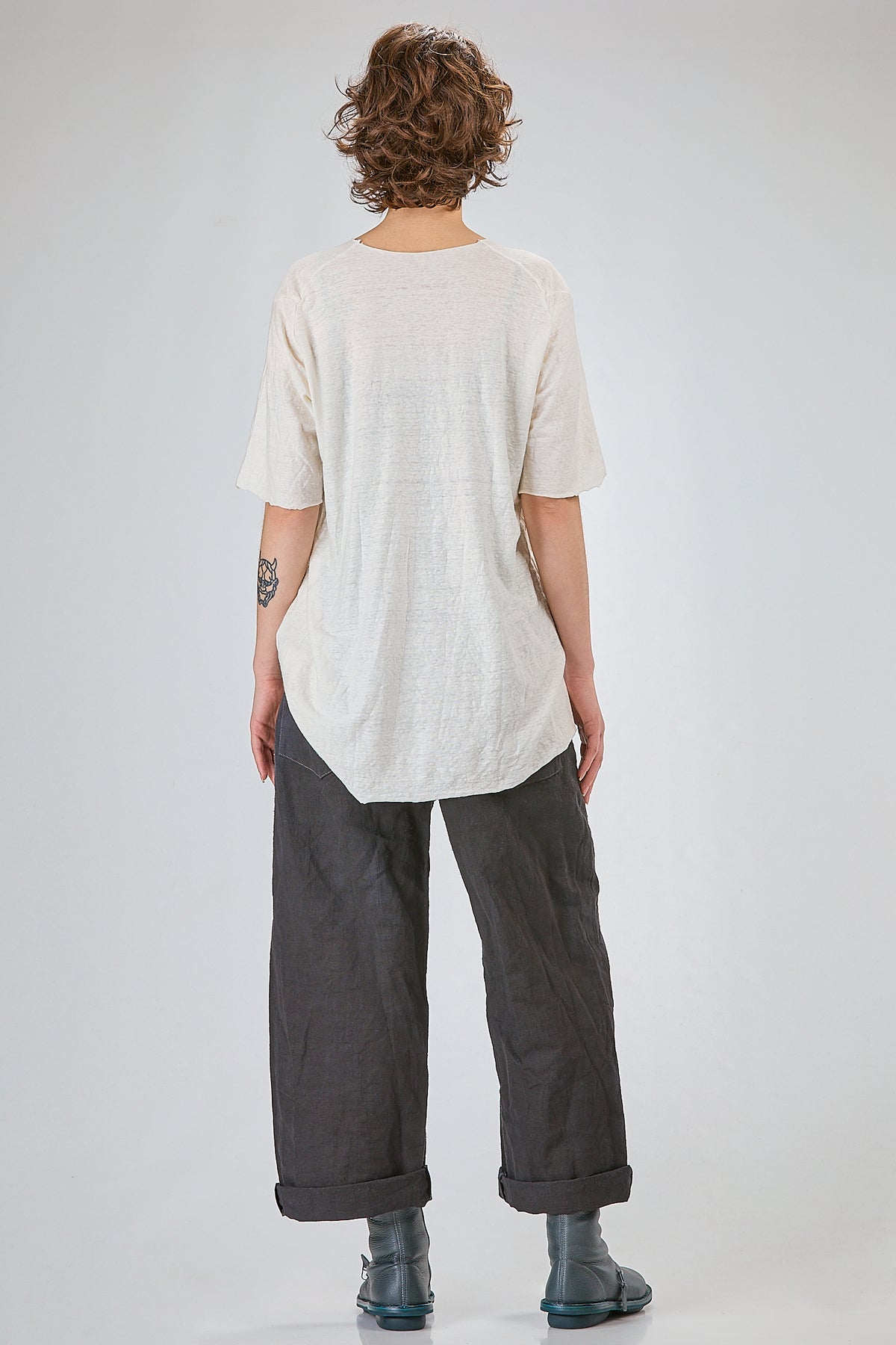 http://localhost:8180/imgBeestore/31590-1 A.jpg