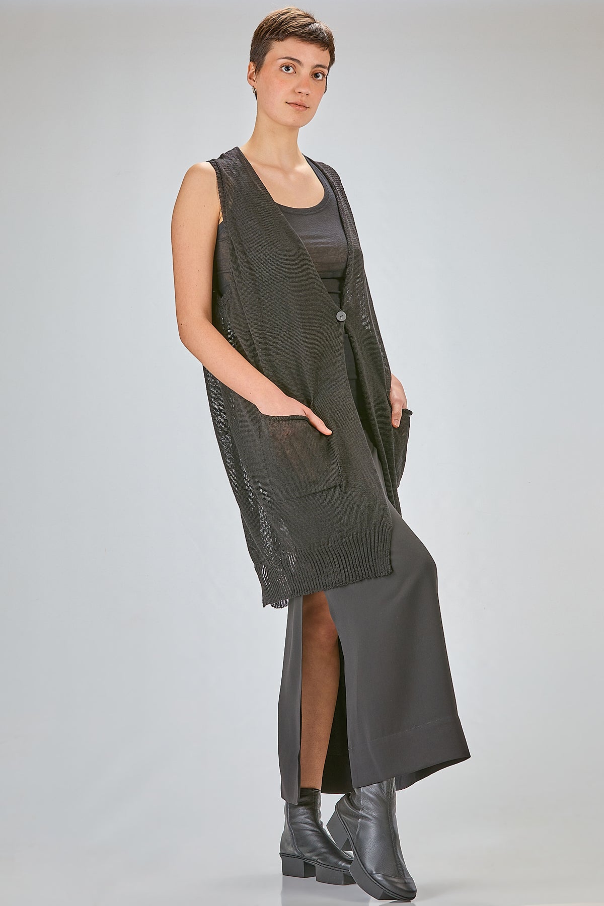 http://localhost:8180/imgBeestore/31586-1 A.jpg