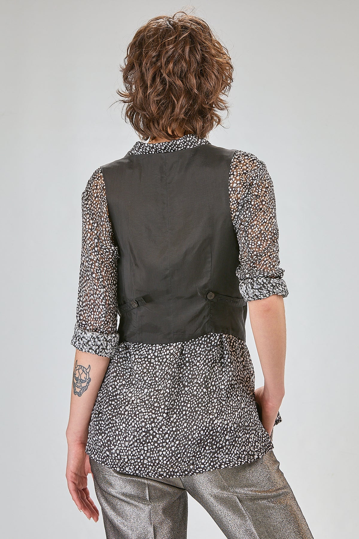 http://localhost:8180/imgBeestore/31715-1 A.jpg