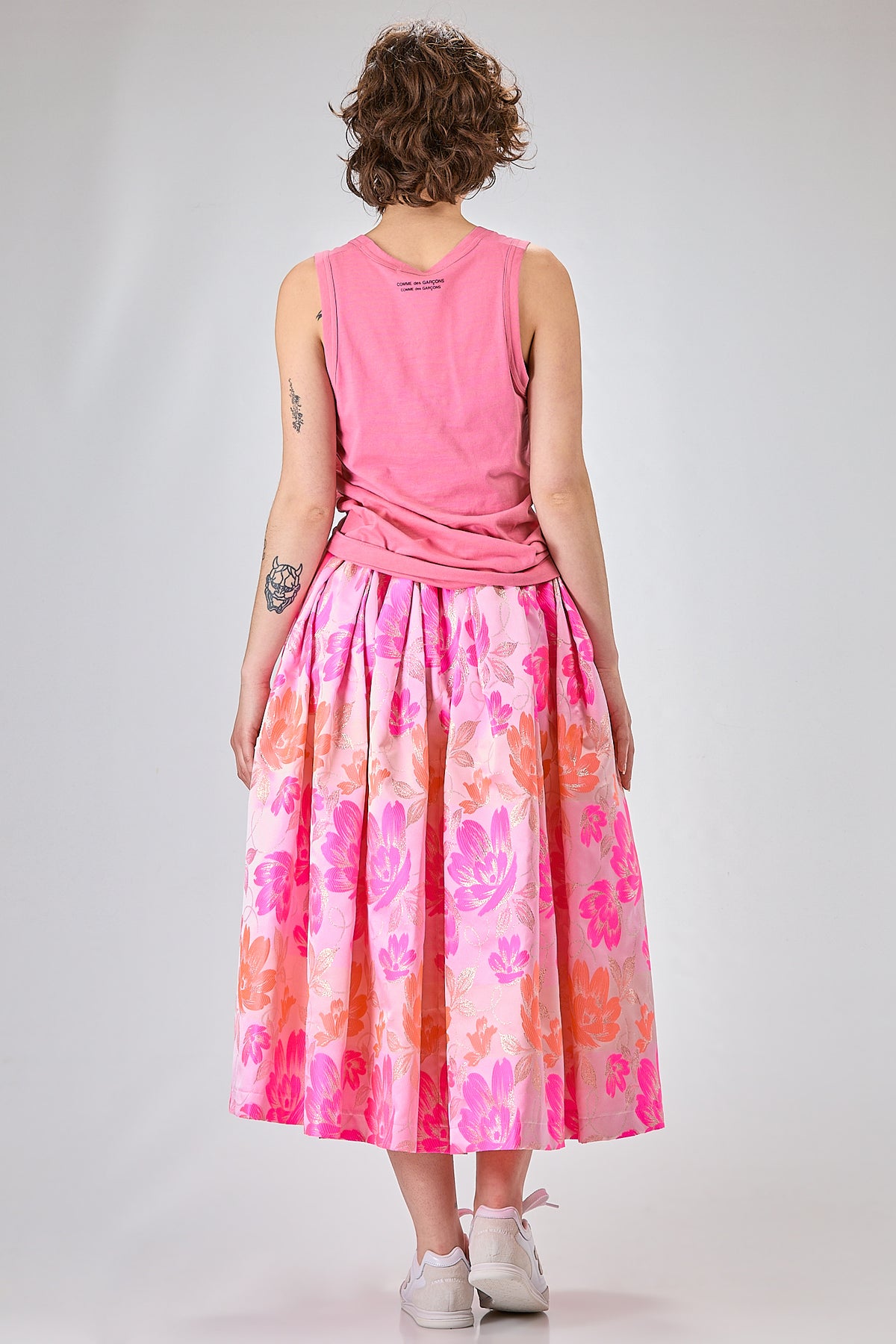 http://localhost:8180/imgBeestore/31733-1 A.jpg