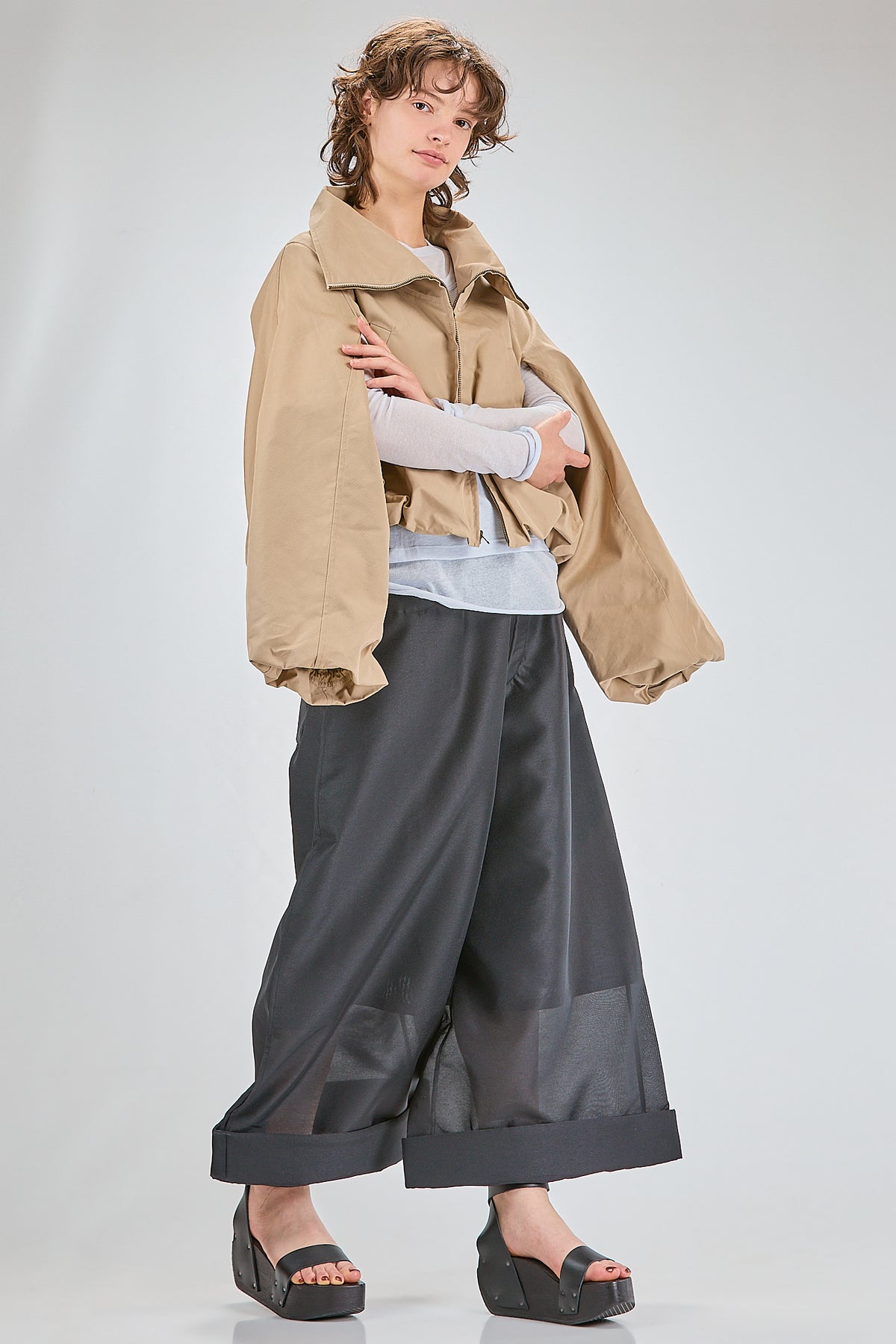 http://localhost:8180/imgBeestore/31769-1 A.jpg