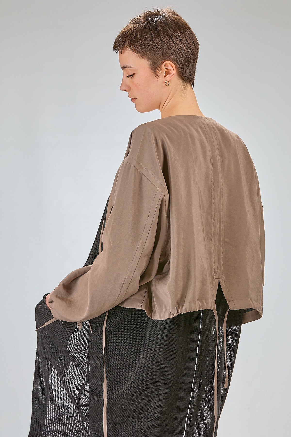 http://localhost:8180/imgBeestore/31586-1 A.jpg