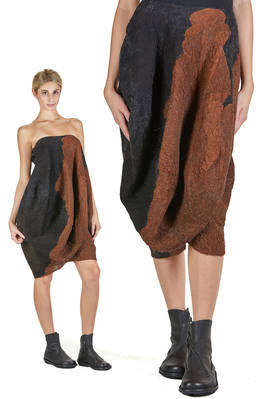 below-the-knee 'sculpture' skirt in soft wool and silk nuno-felt  - 379