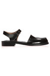 Buckle fastening shoe  - 