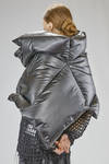 'sculpture' down-filled synthetic leather cape - JUNYA WATANABE 