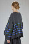 maglia ampia, al fianco, in maglia rasata morbidissima di cachemire e seta bicolore - LUSSI 
