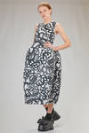 'sculpture' dress, longuette, in polyester plissé with tattoo print - MELITTA BAUMEISTER 