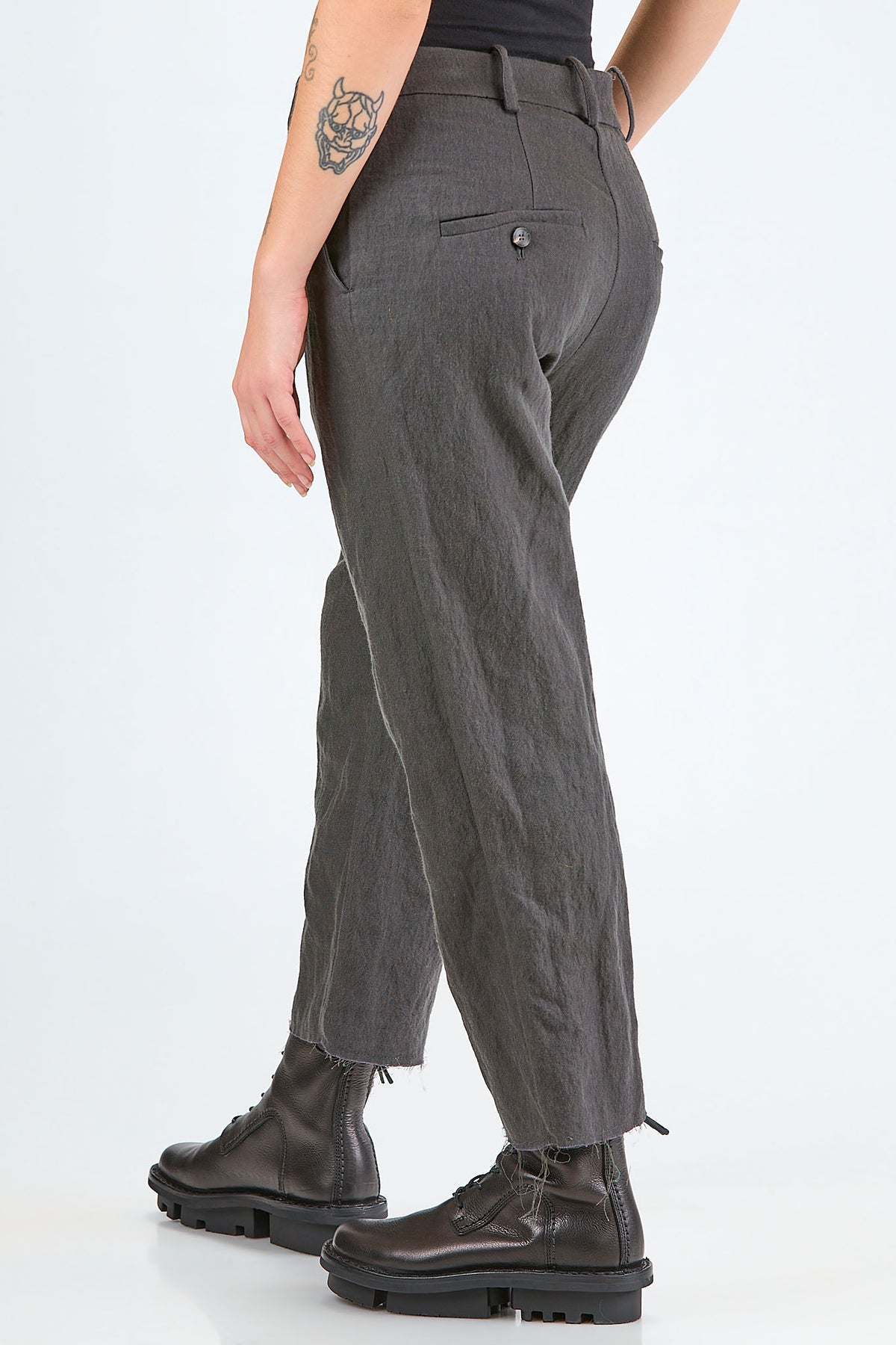 Ivo Milan Radical Fashion - pantaloni - MASNADA