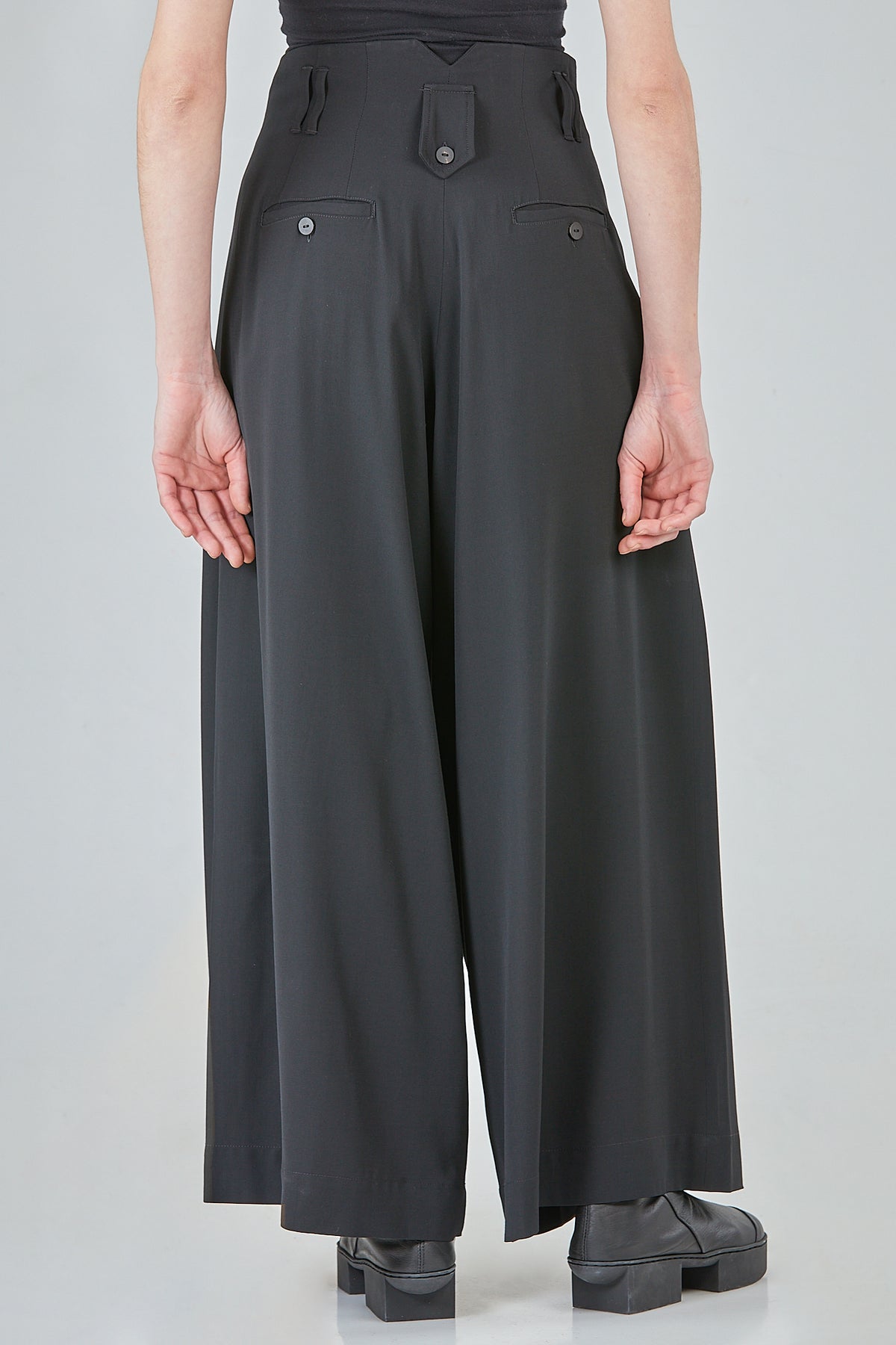 Ivo Milan Radical Fashion - pantaloni - ISABEL BENENATO