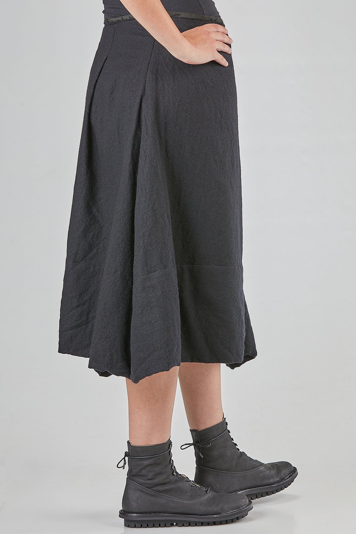 \GESTIONALEimgBeestore31394-1 A MARC LE BIHAN skirt- IVO MILAN RADICAL FASHION.jpg
