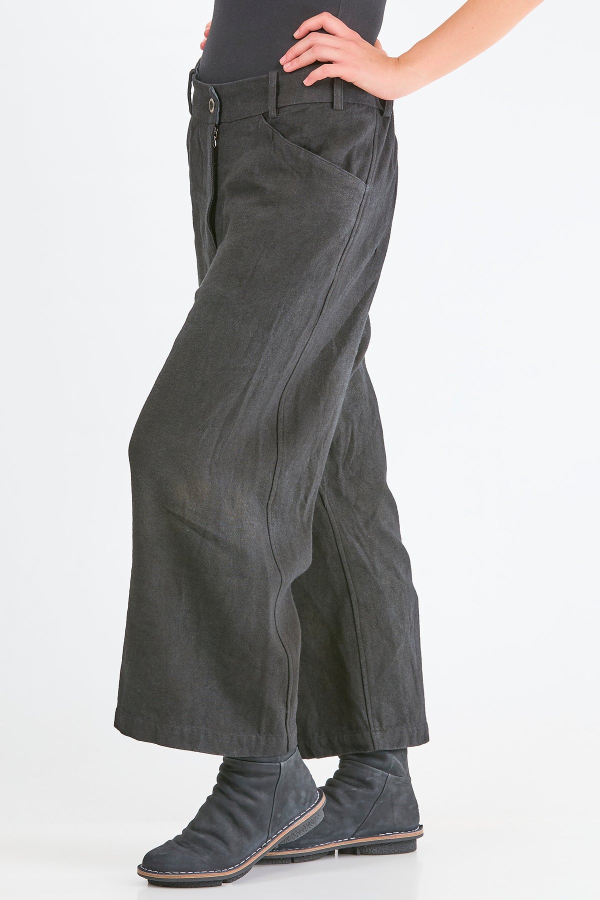 Ivo Milan Radical Fashion - pantaloni - ATELIER SUPPAN