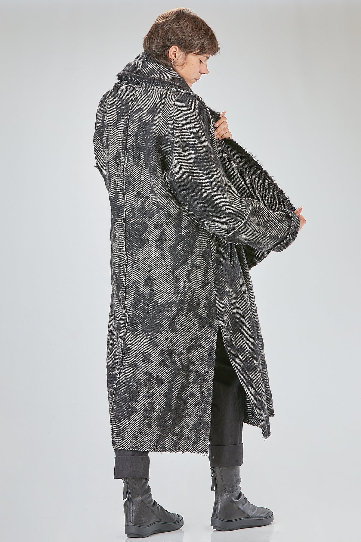 Ivo Milan Radical Fashion - cappotti - FORME DEXPRESSION