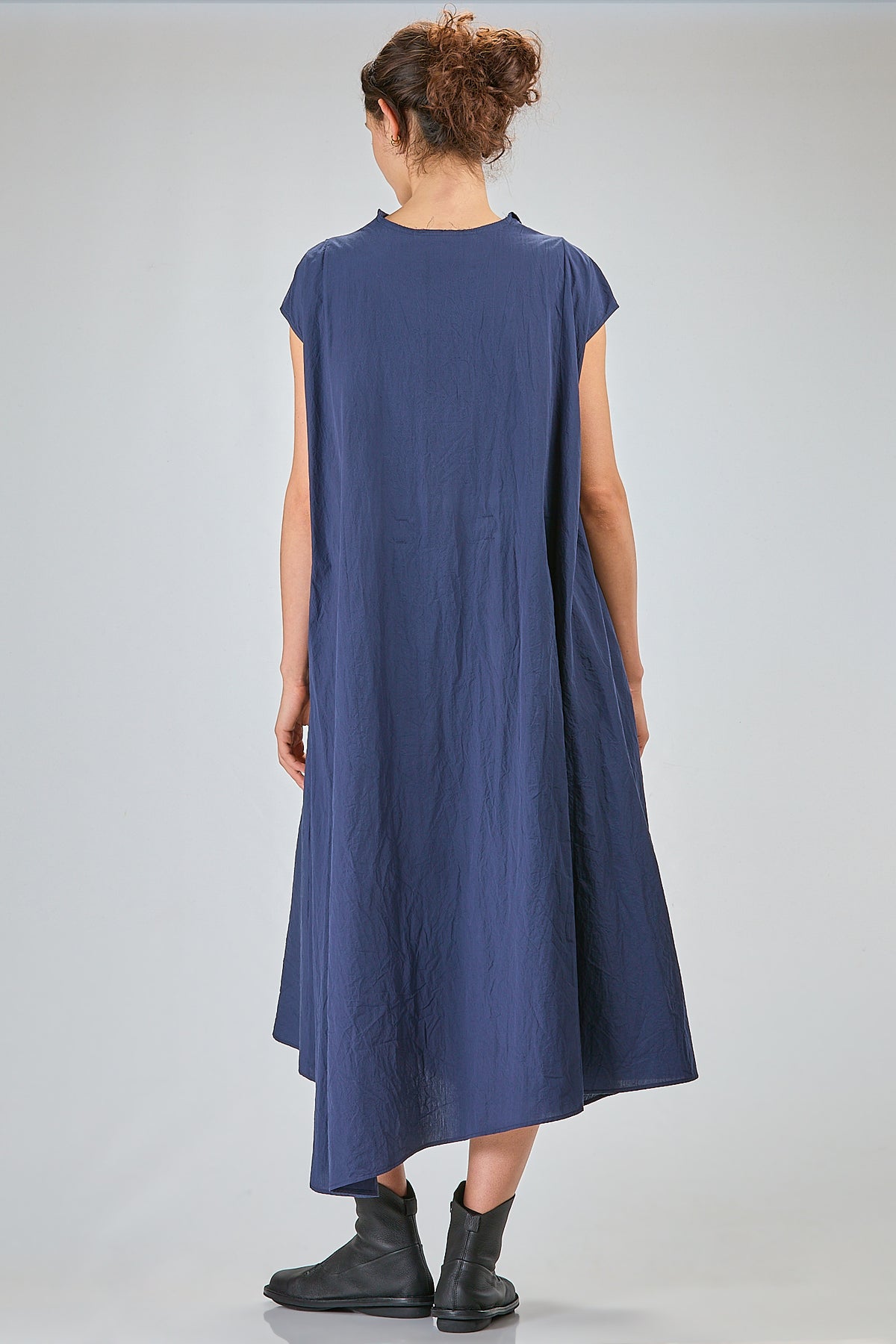 http://localhost:8180/imgBeestore/31692-1 A.jpg