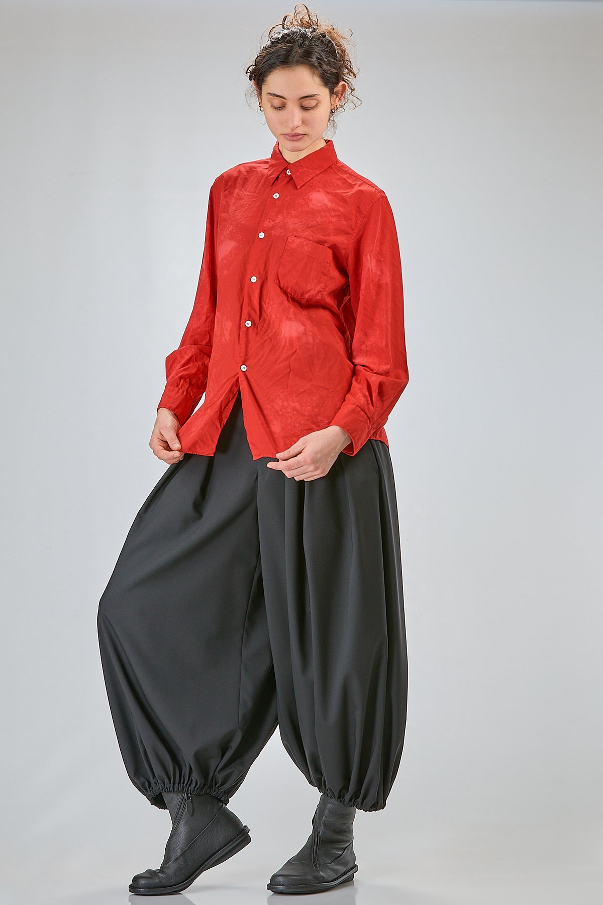 http://localhost:8180/imgBeestore/31678-1 A.jpg
