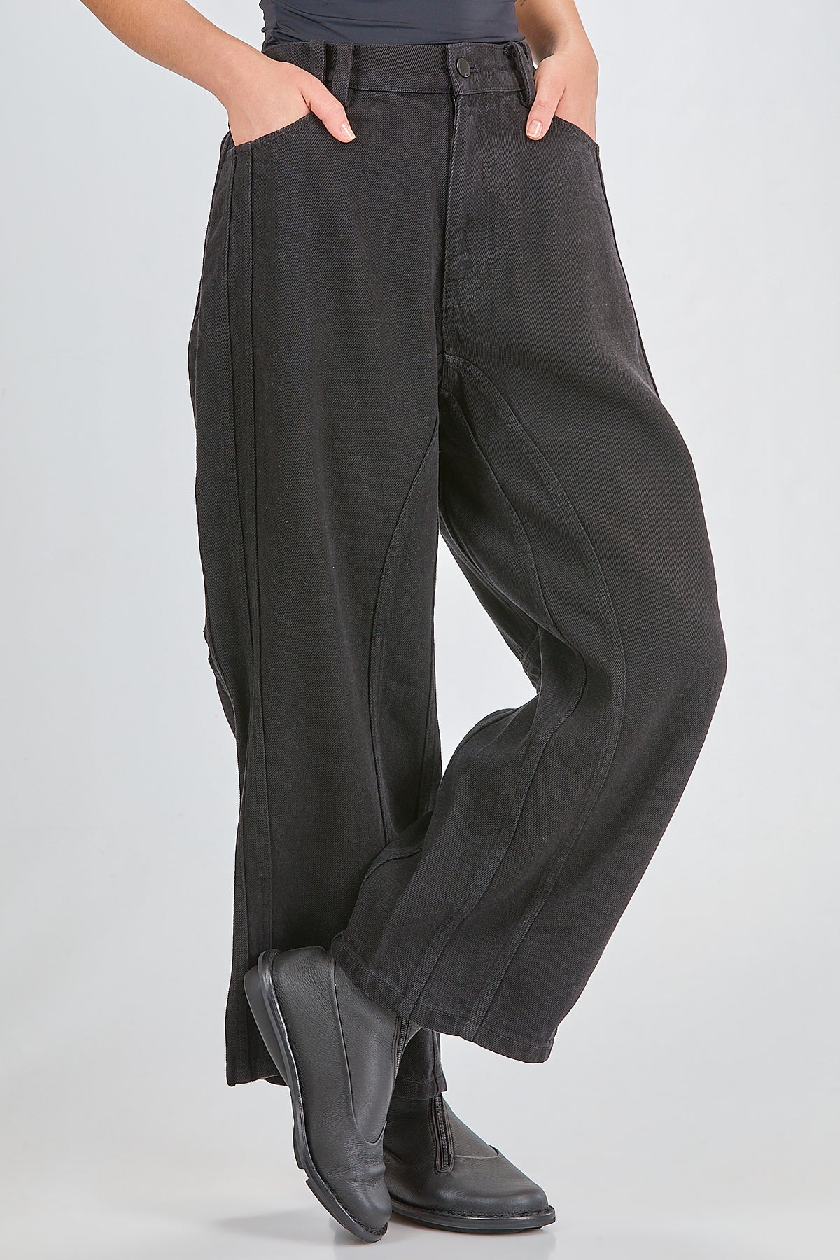 http://localhost:8180/imgBeestore/31764-1 A.jpg
