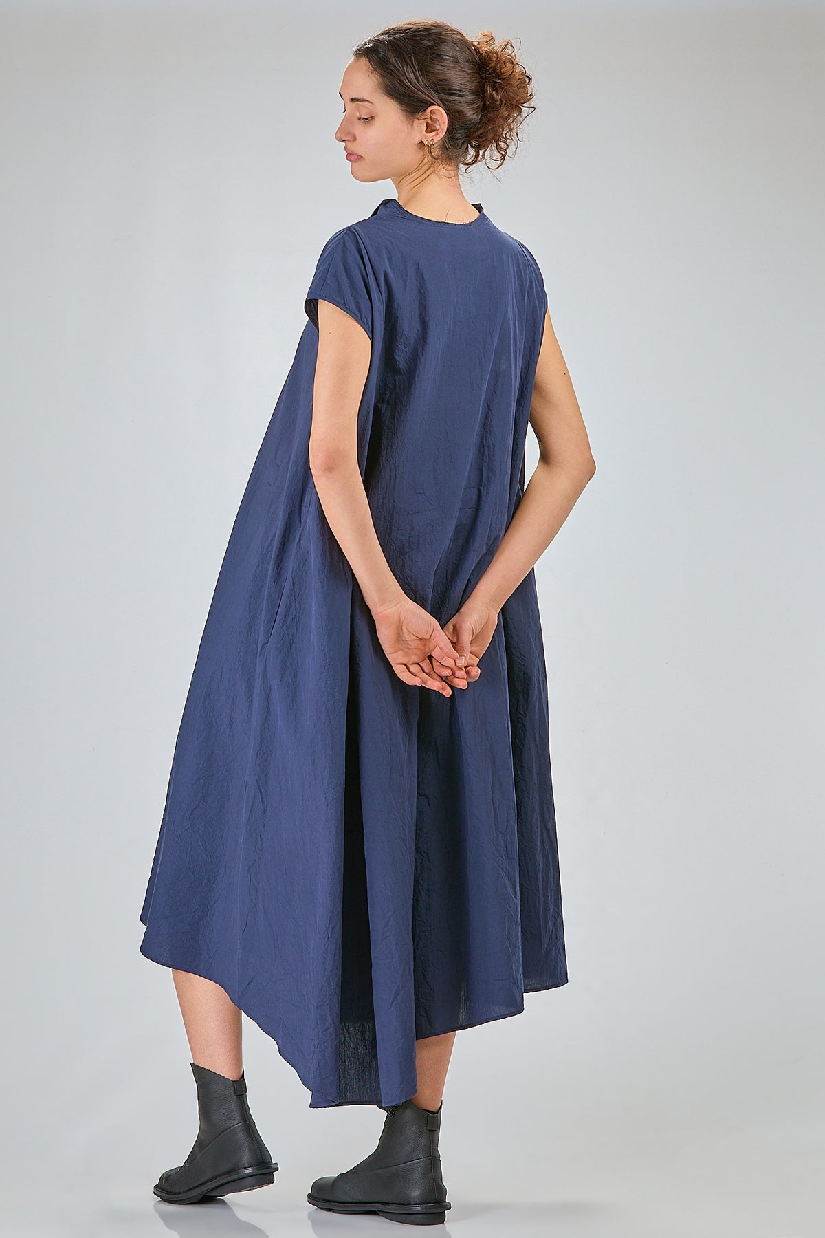 http://localhost:8180/imgBeestore/31692-1 A.jpg