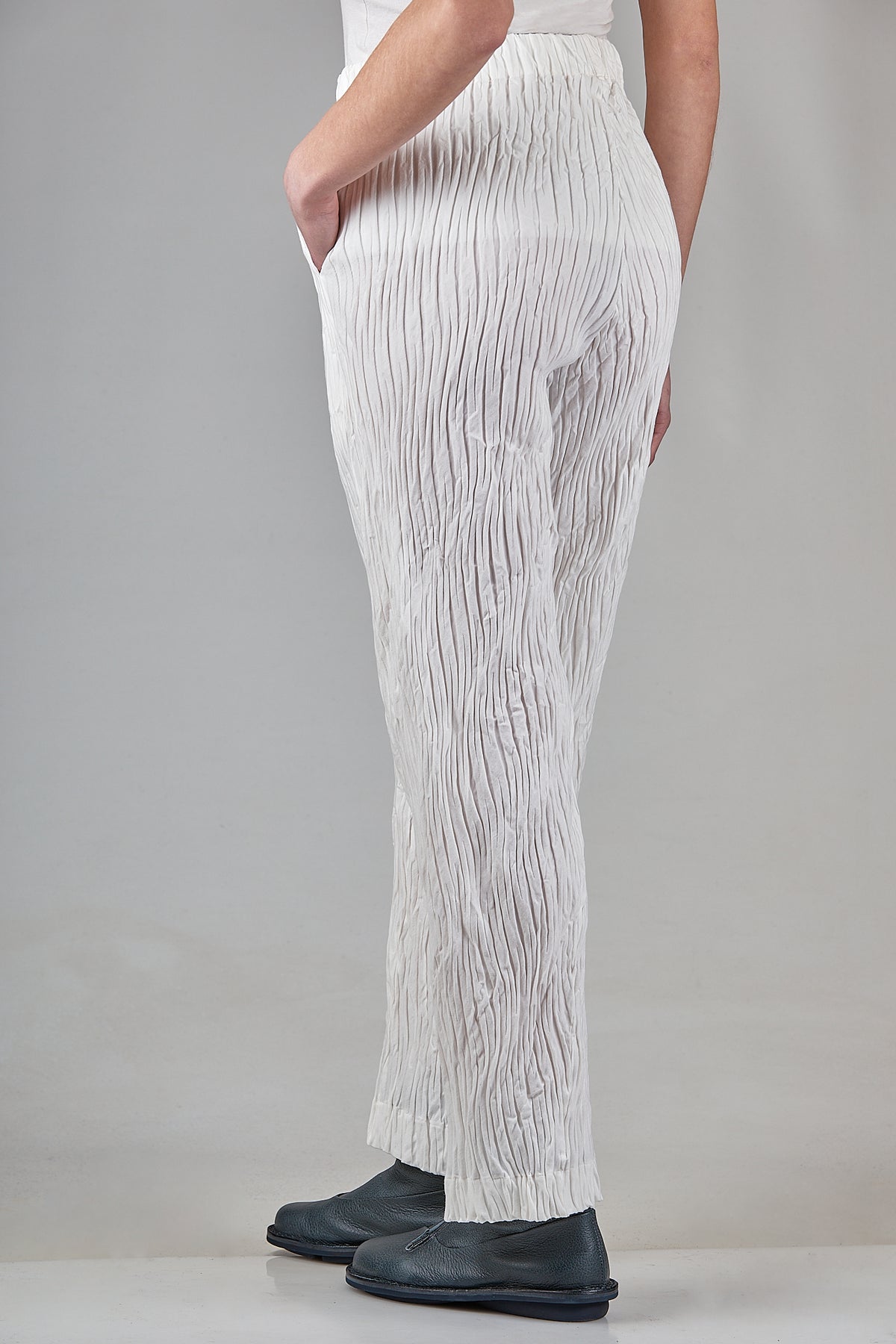 Ivo Milan Radical Fashion - pantaloni - SHU MORIYAMA