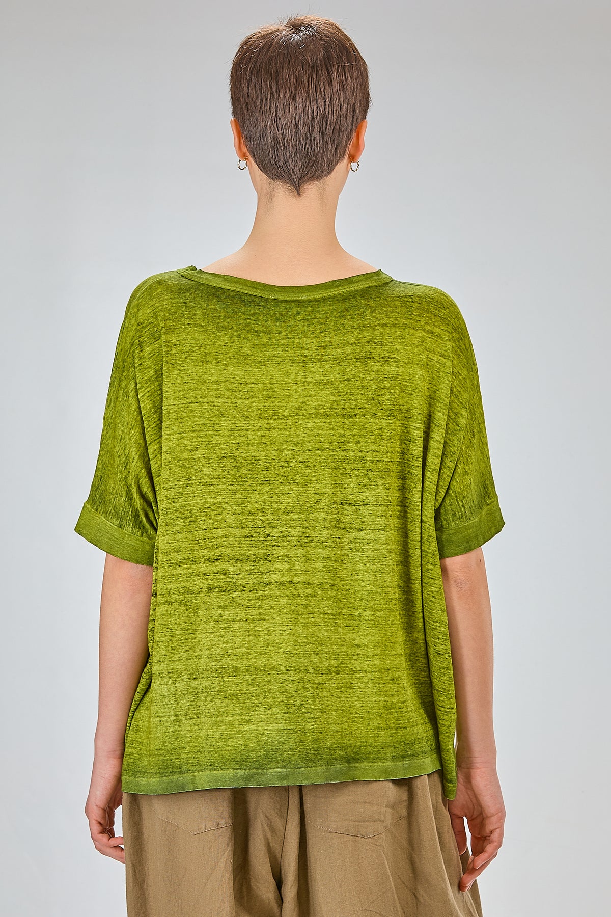 http://localhost:8180/imgBeestore/31628-1 A.jpg