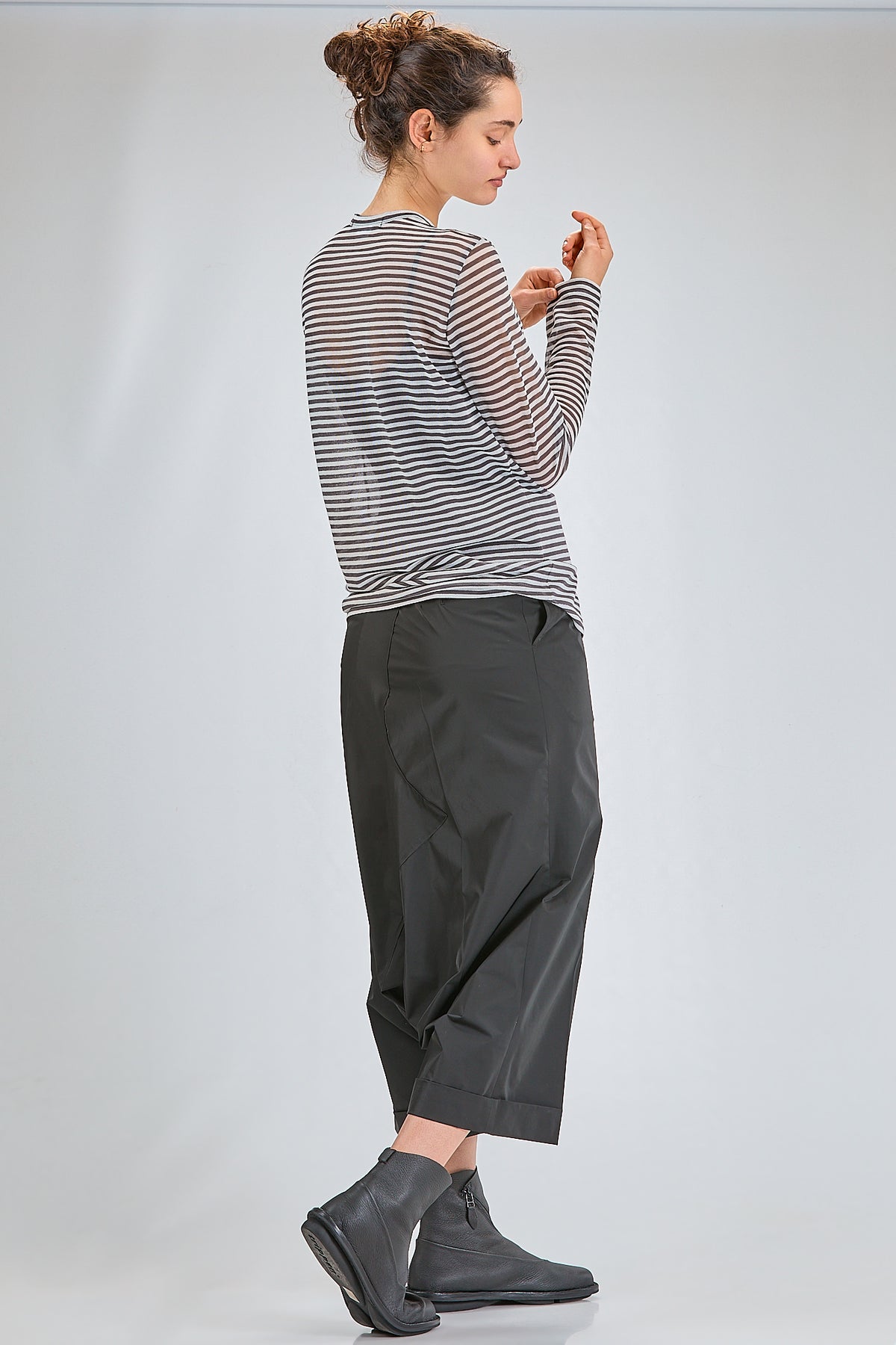 http://localhost:8180/imgBeestore/31712-1 A.jpg