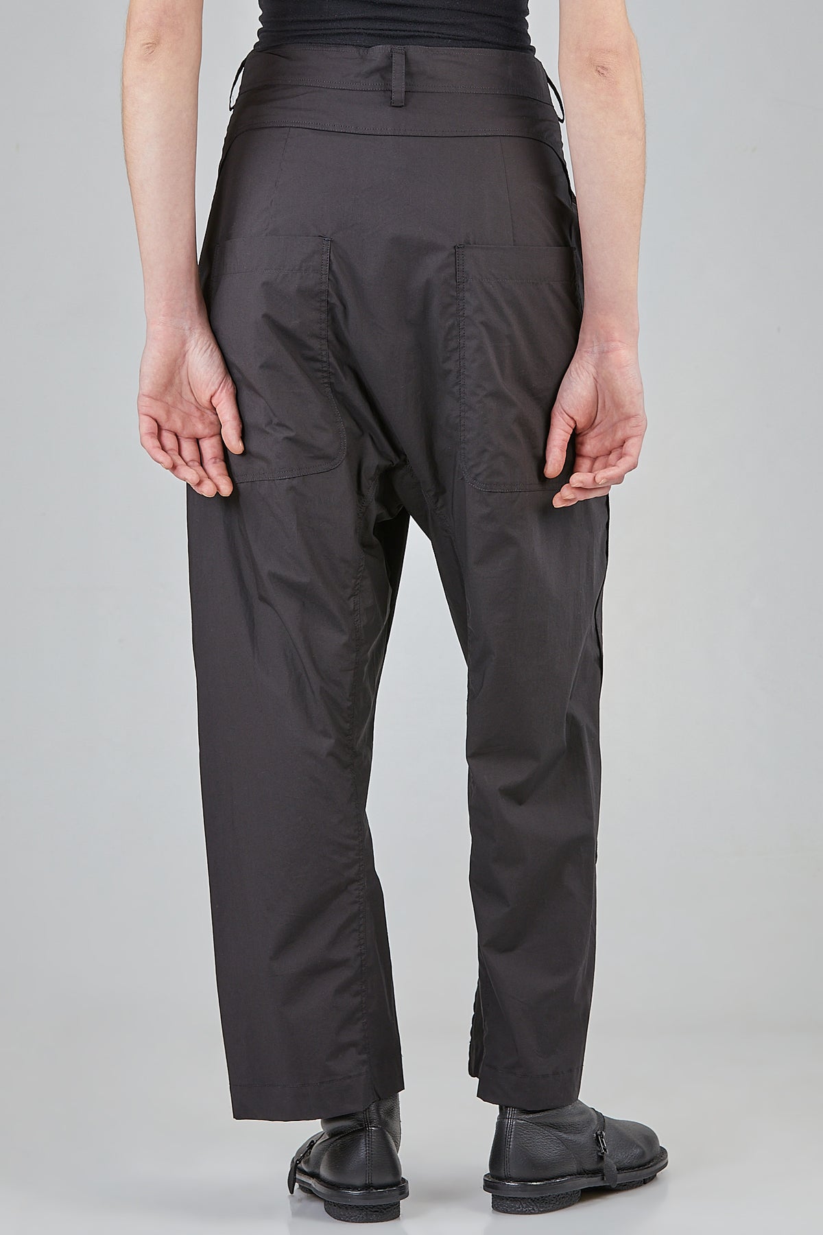 Ivo Milan Radical Fashion - pantaloni - RUNDHOLZ