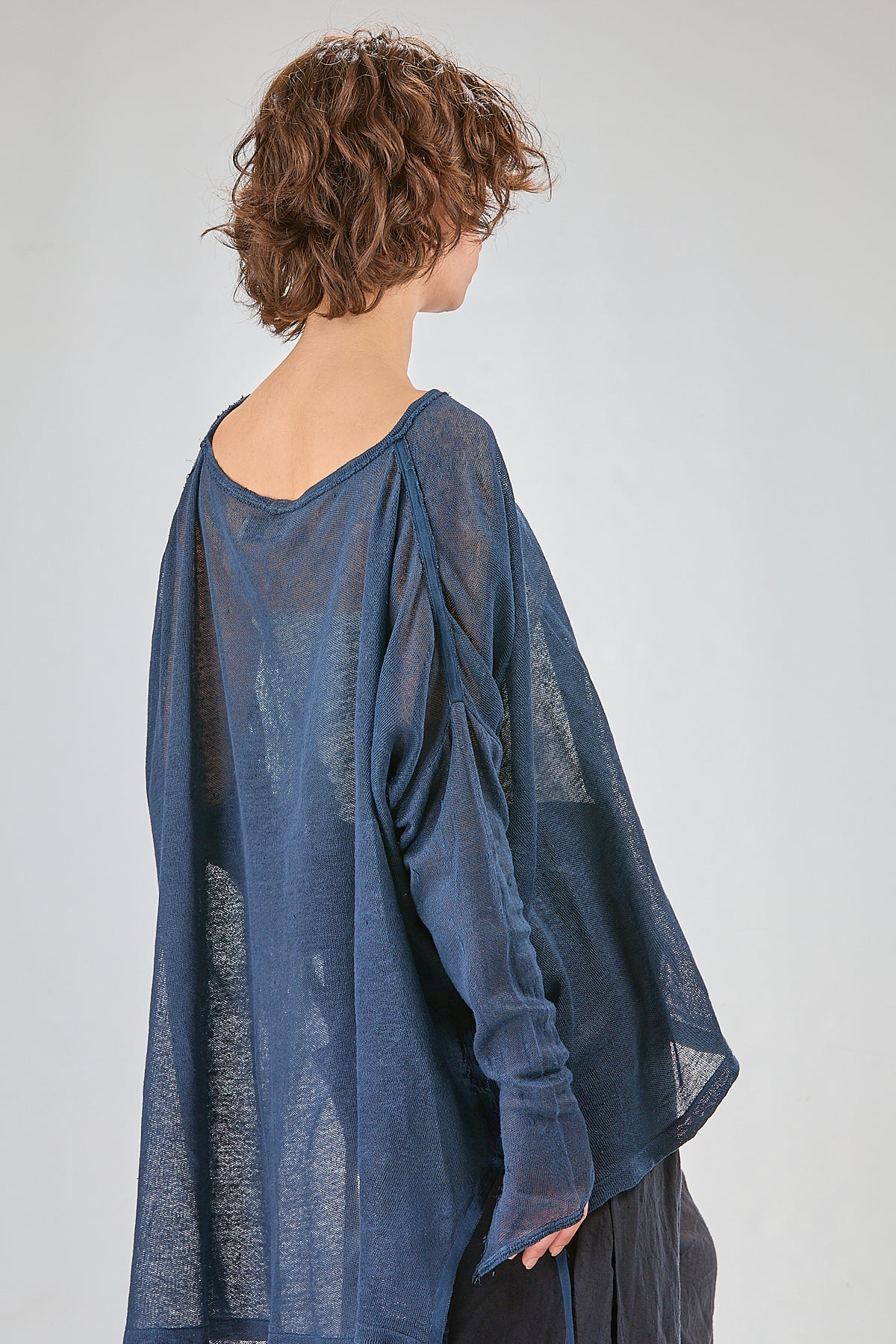 http://localhost:8180/imgBeestore/31759-1 A.jpg