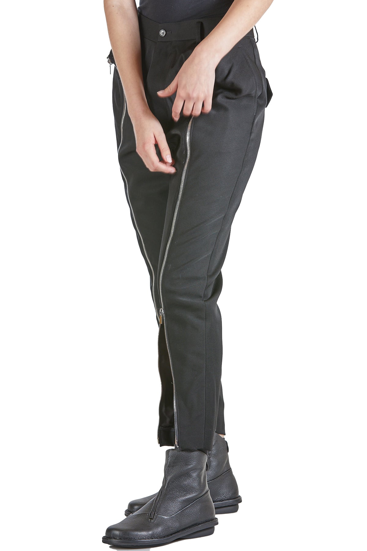 Ivo Milan Radical Fashion - pantaloni - NOIR KEI NINOMIYA