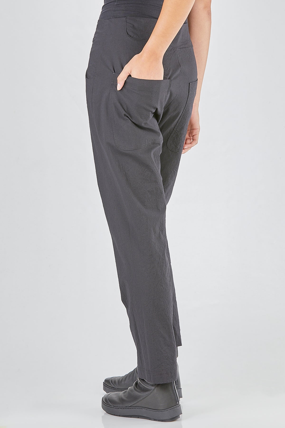 Ivo Milan Radical Fashion - pantaloni - RUNDHOLZ