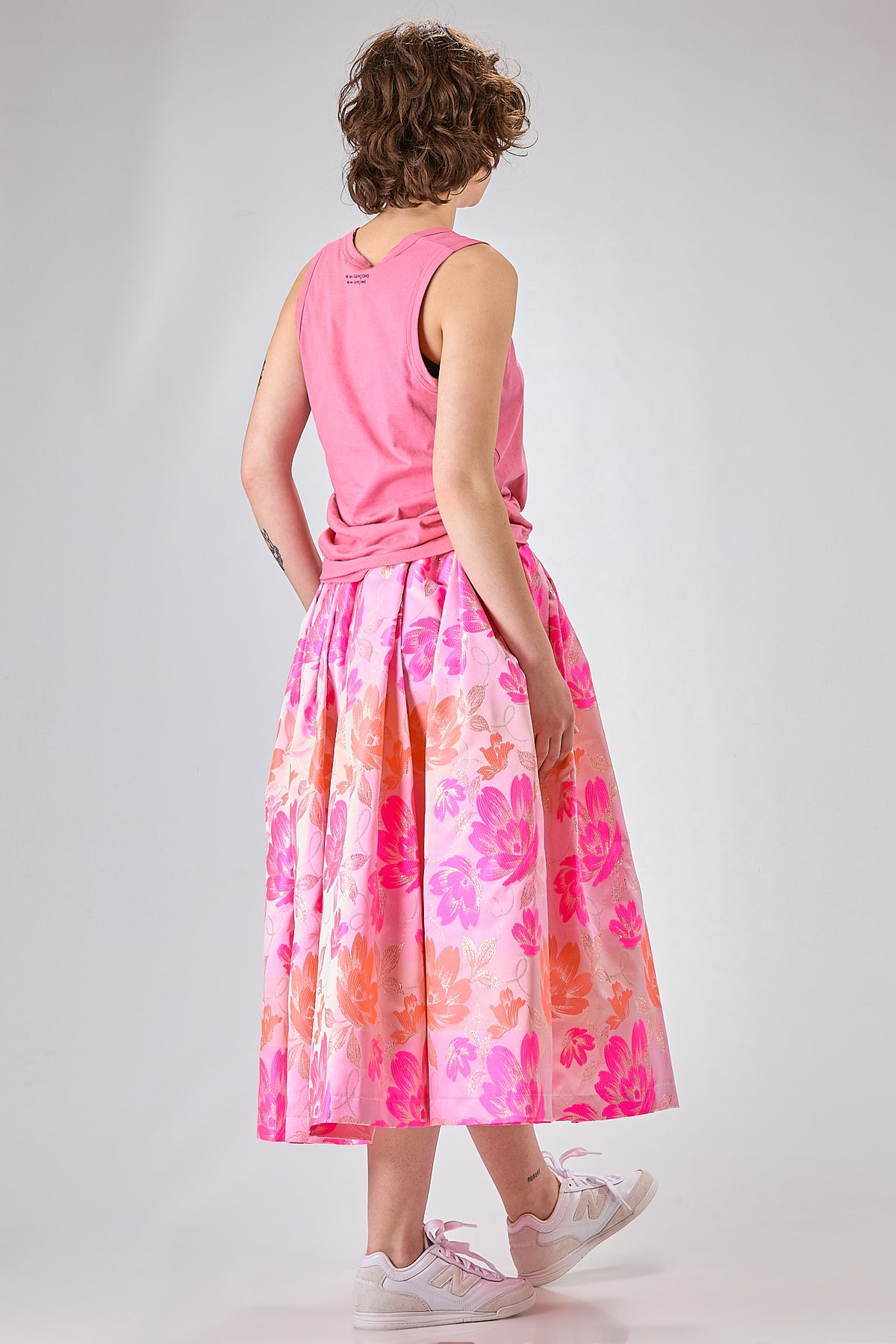 http://localhost:8180/imgBeestore/31733-1 A.jpg