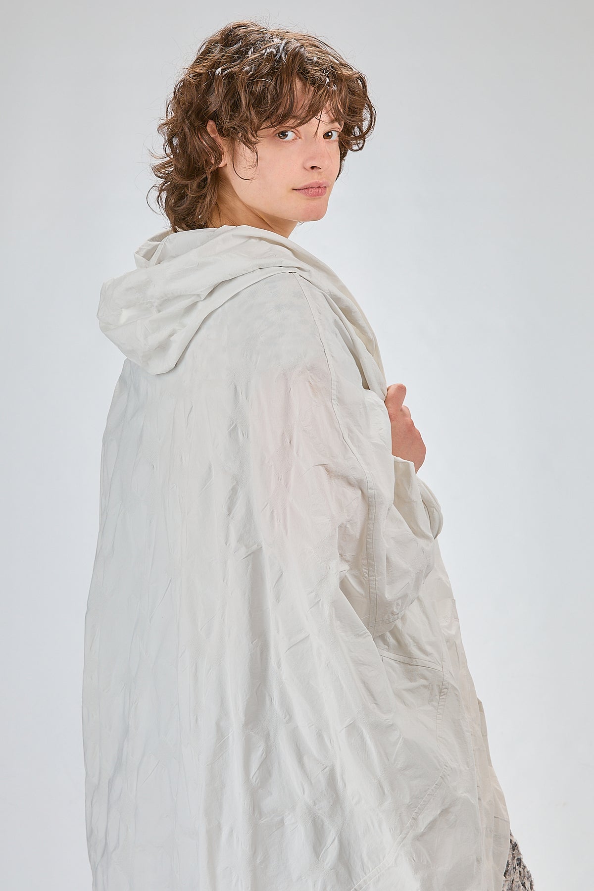 http://localhost:8180/imgBeestore/31834-1 A.jpg