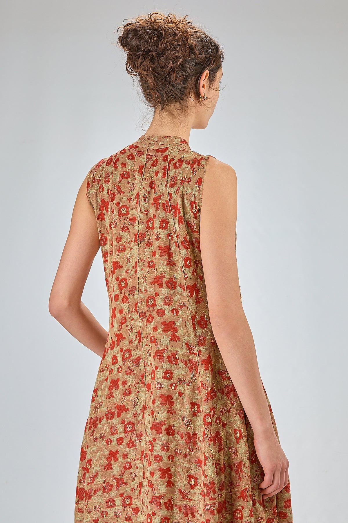 http://localhost:8180/imgBeestore/31650-1 A.jpg