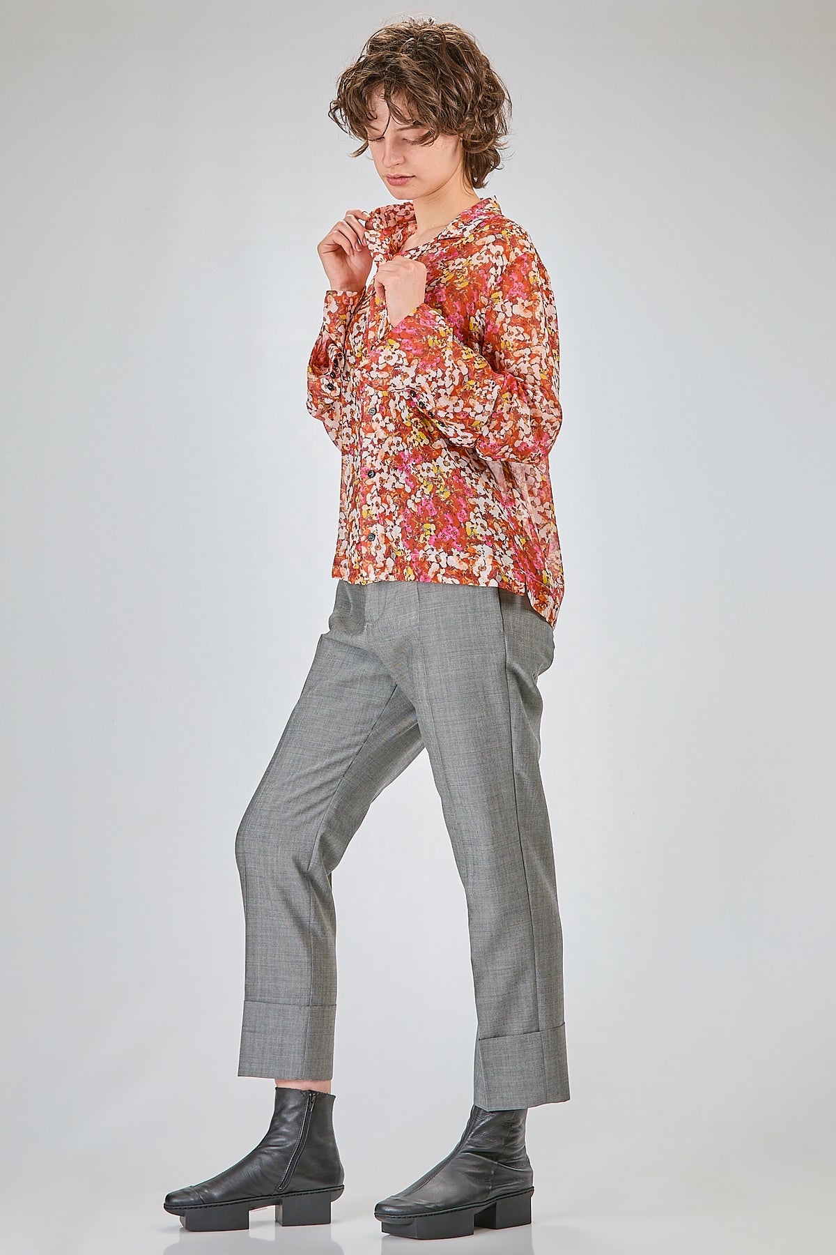 http://localhost:8180/imgBeestore/31718-1 A.jpg