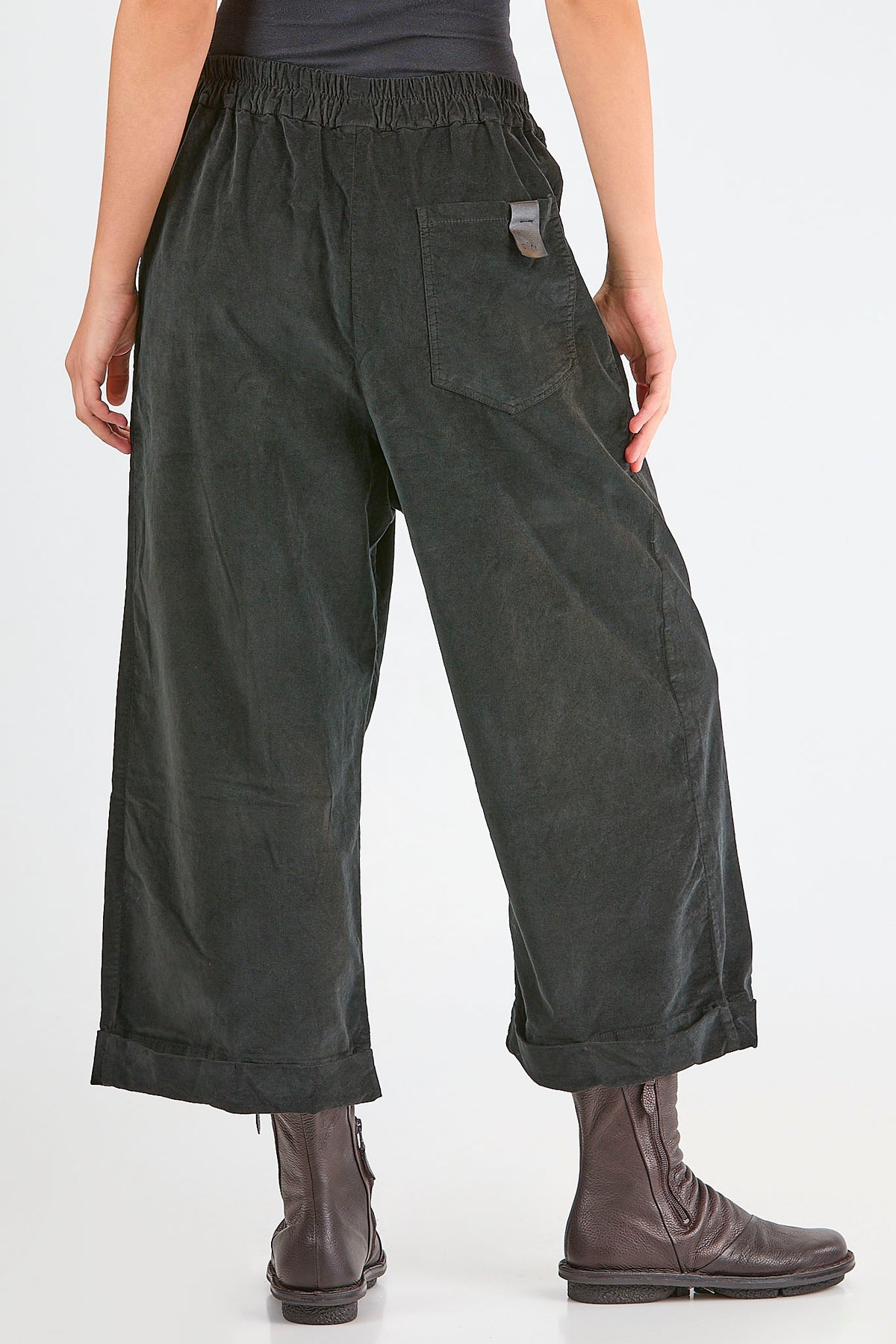 Ivo Milan Radical Fashion - pantaloni - SERIEN°UMERICA