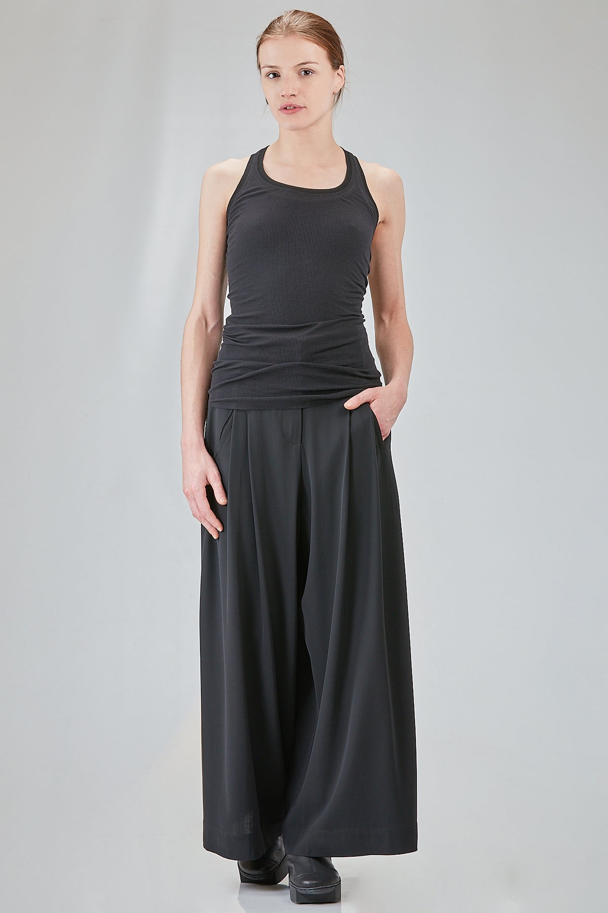Ivo Milan Radical Fashion - canottiere - ISABEL BENENATO