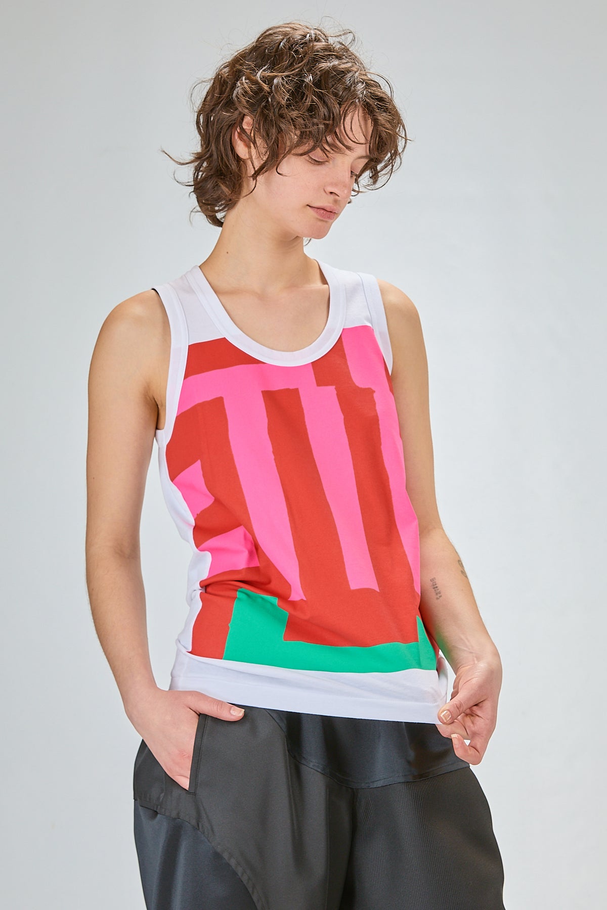 http://localhost:8180/imgBeestore/31729-1 A.jpg