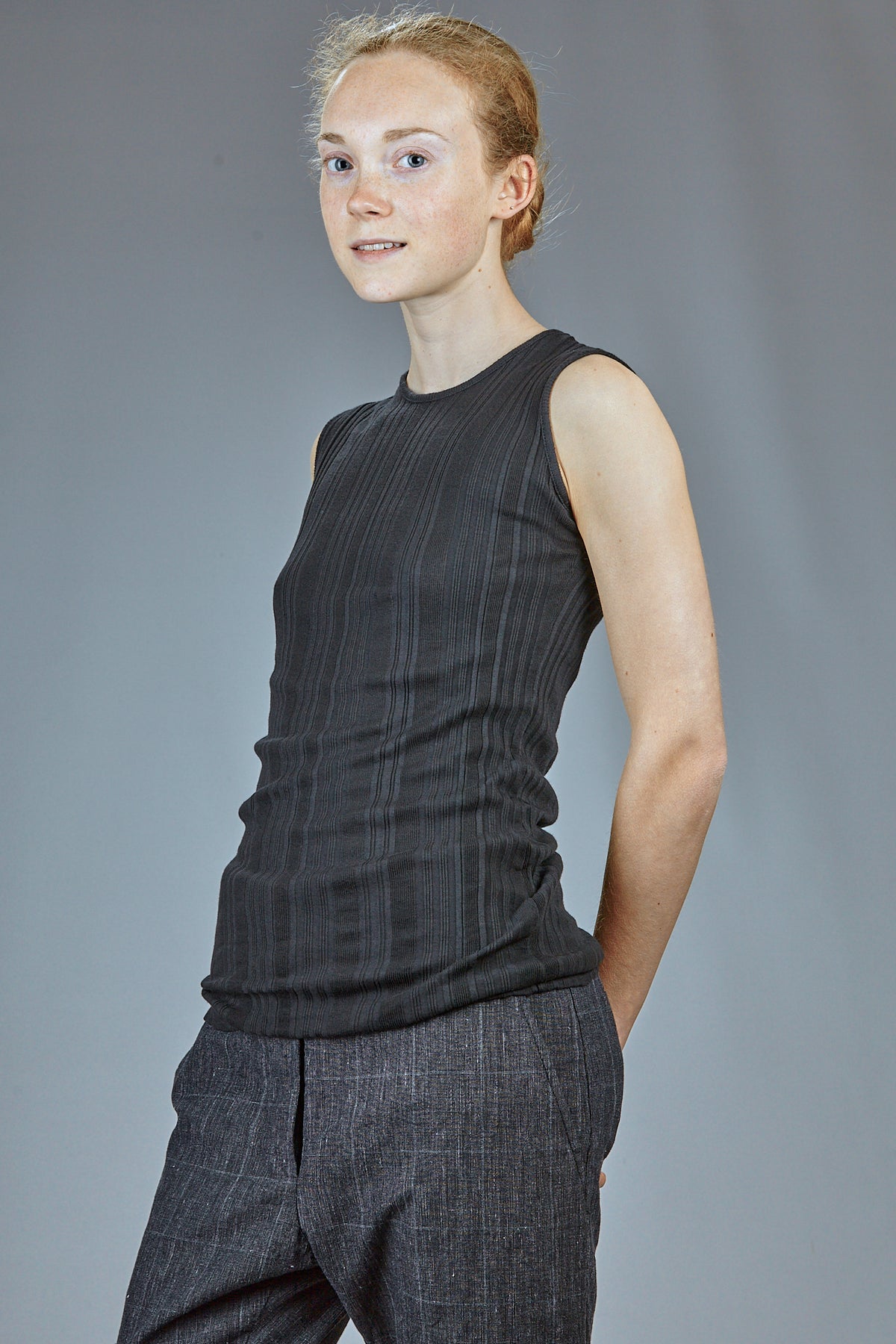 Ivo Milan Radical Fashion - top - AEQUAMENTE