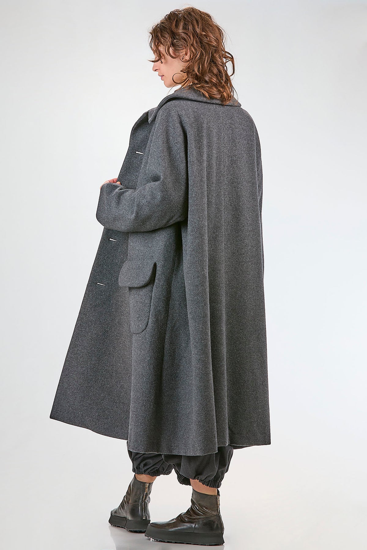 Ivo Milan Radical Fashion - cappotti - COMME DES GARÇONS-COMME DES GARÇONS