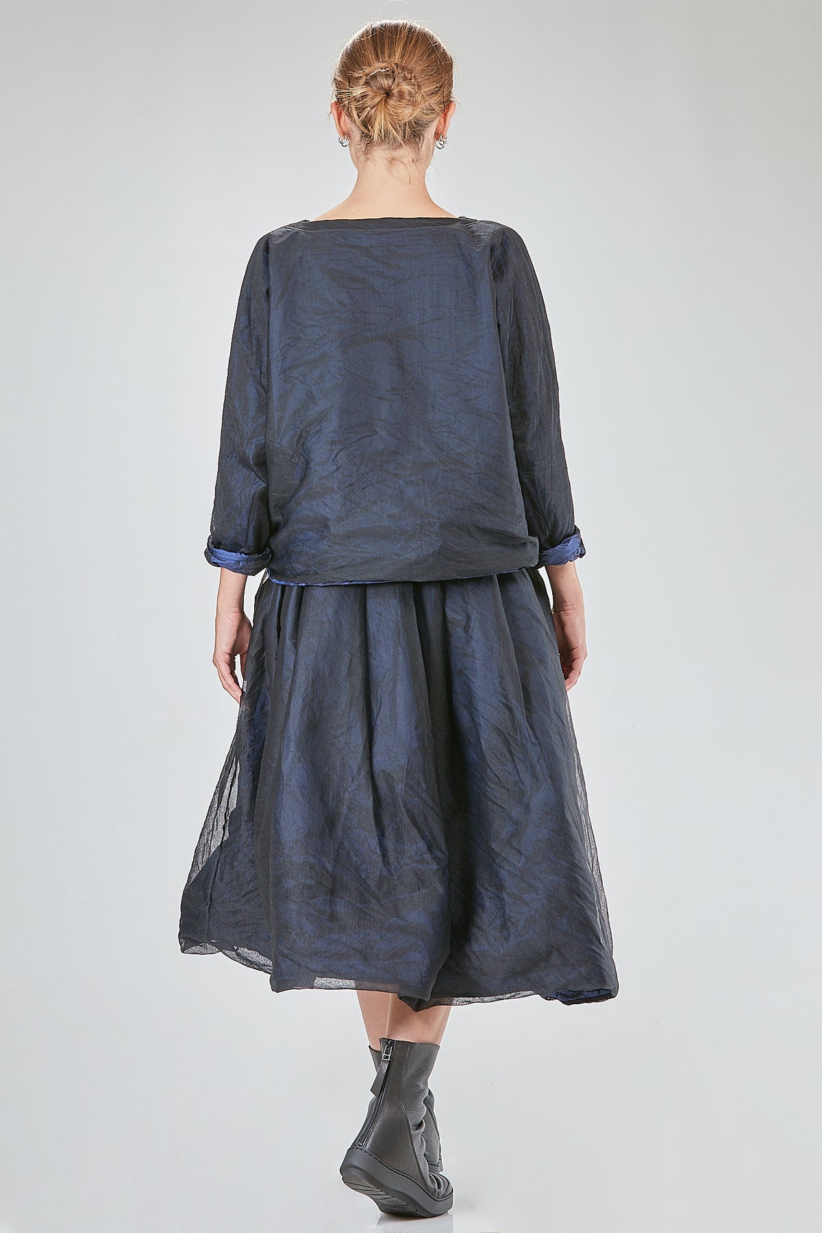 Ivo Milan Radical Fashion - top - LUSSI