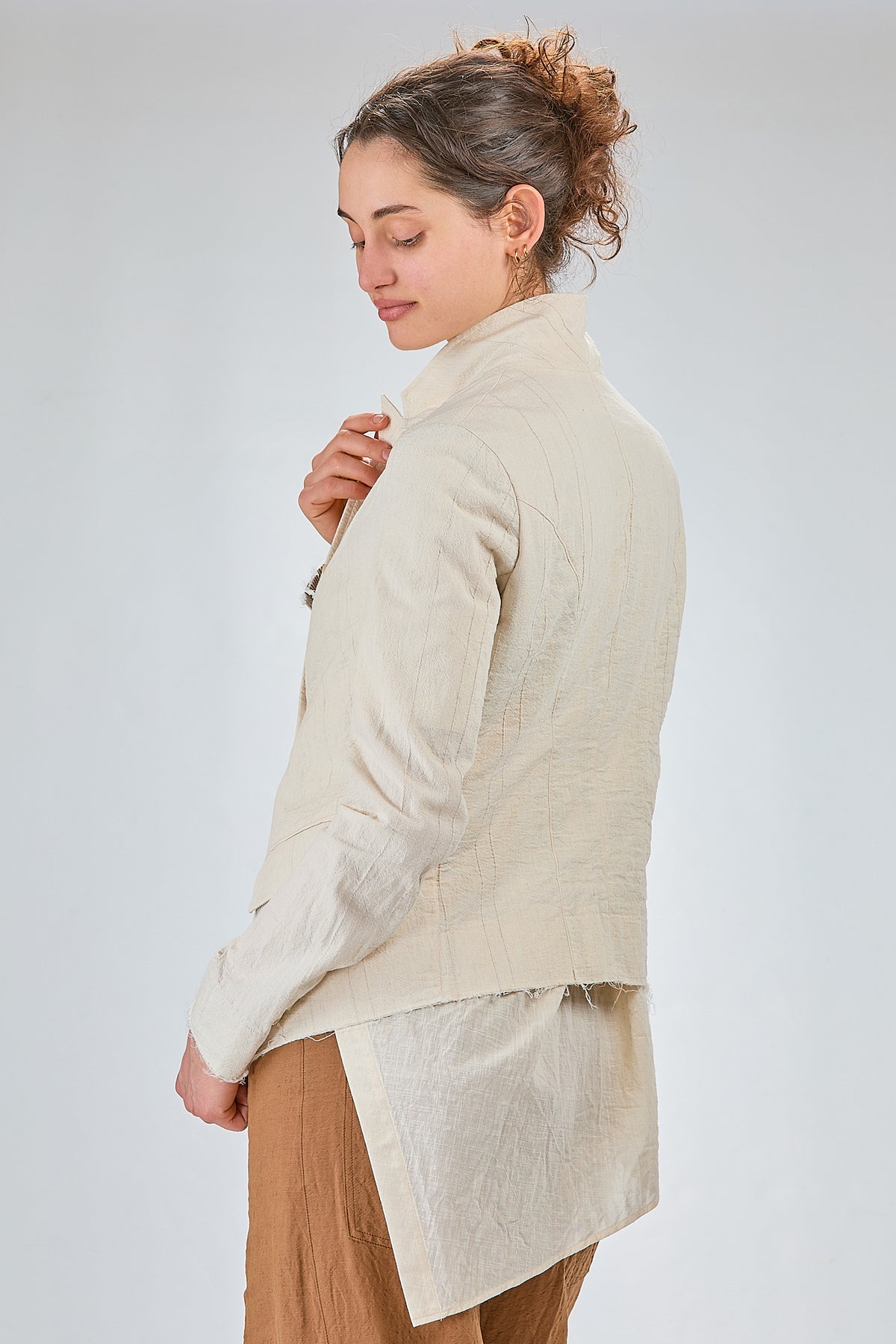 http://localhost:8180/imgBeestore/31698-1 A.jpg