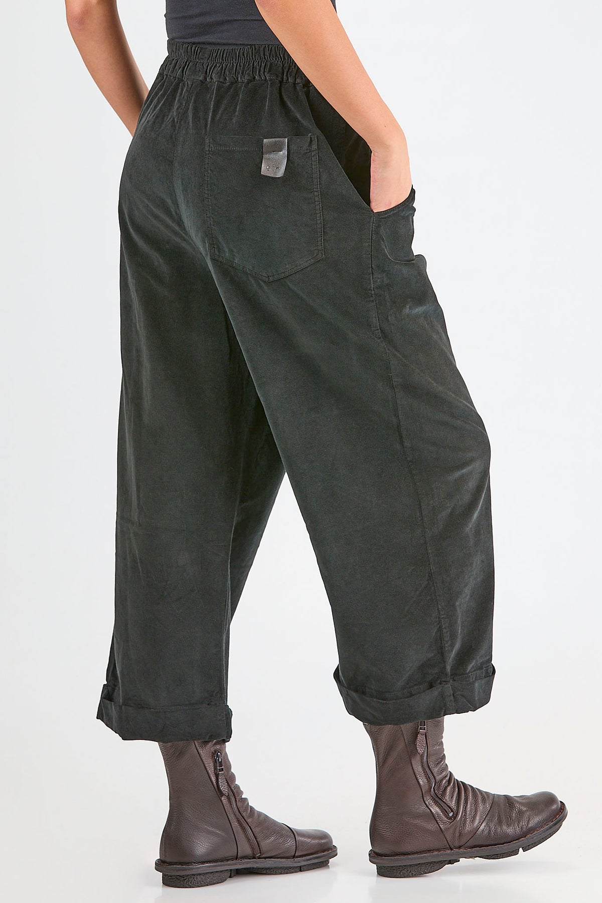 Ivo Milan Radical Fashion - pantaloni - SERIEN°UMERICA