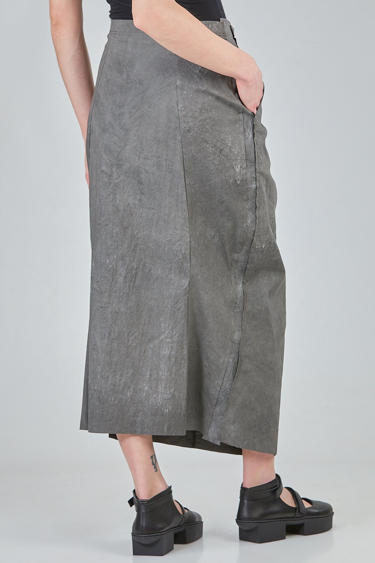 Ivo Milan Radical Fashion - gonne - RUNDHOLZ